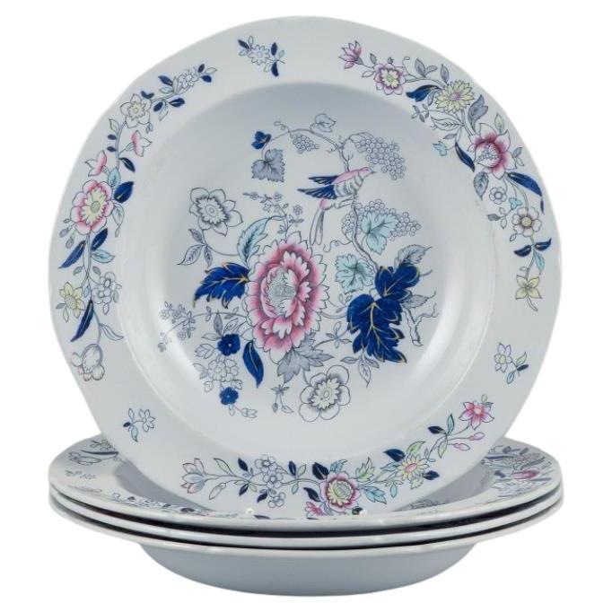 Copeland Spode. Cuatro platos hondos de loza. Con motivos florales y aves.