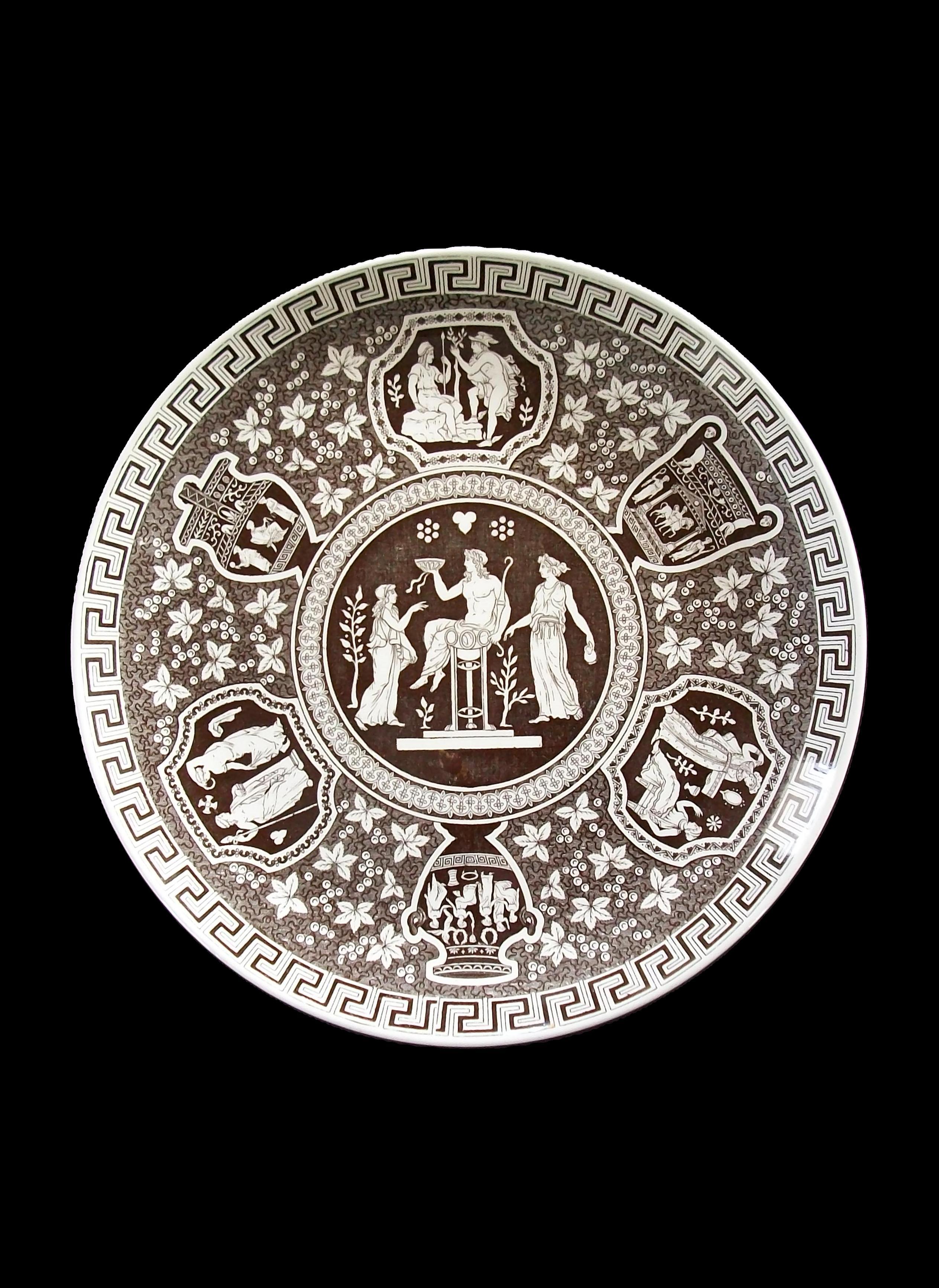 COPELAND SPODE – Transfer-Teller mit griechischem Muster, dekoriert, U.K. – um 1956 (20. Jahrhundert) im Angebot