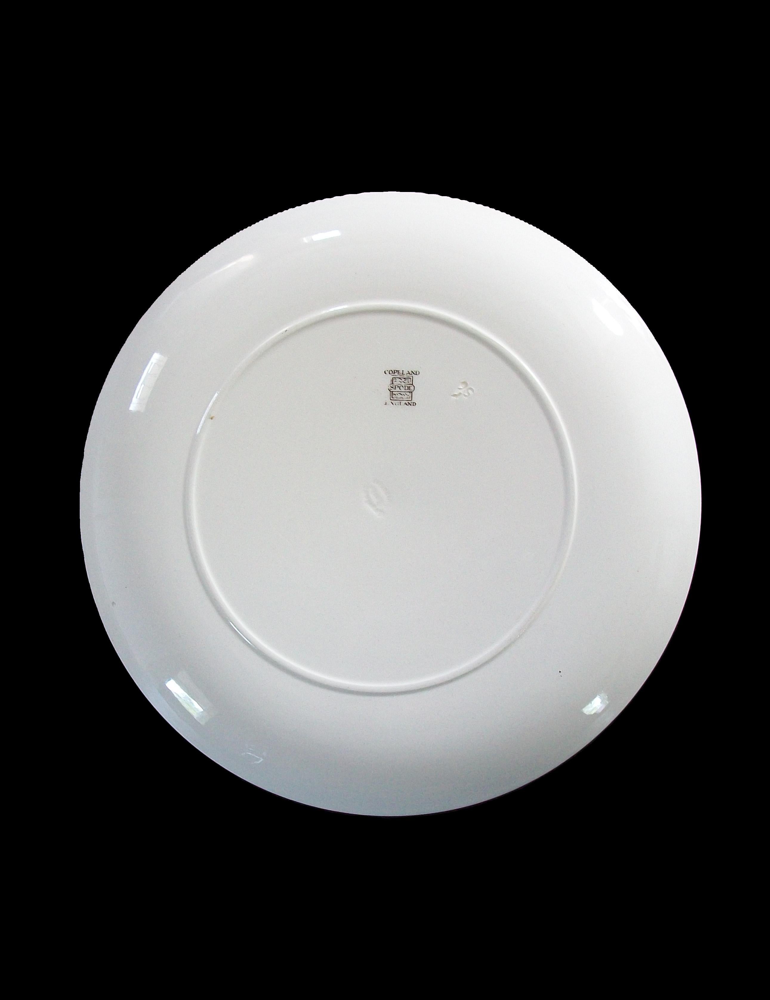 COPELAND SPODE – Transfer-Teller mit griechischem Muster, dekoriert, U.K. – um 1956 im Angebot 1