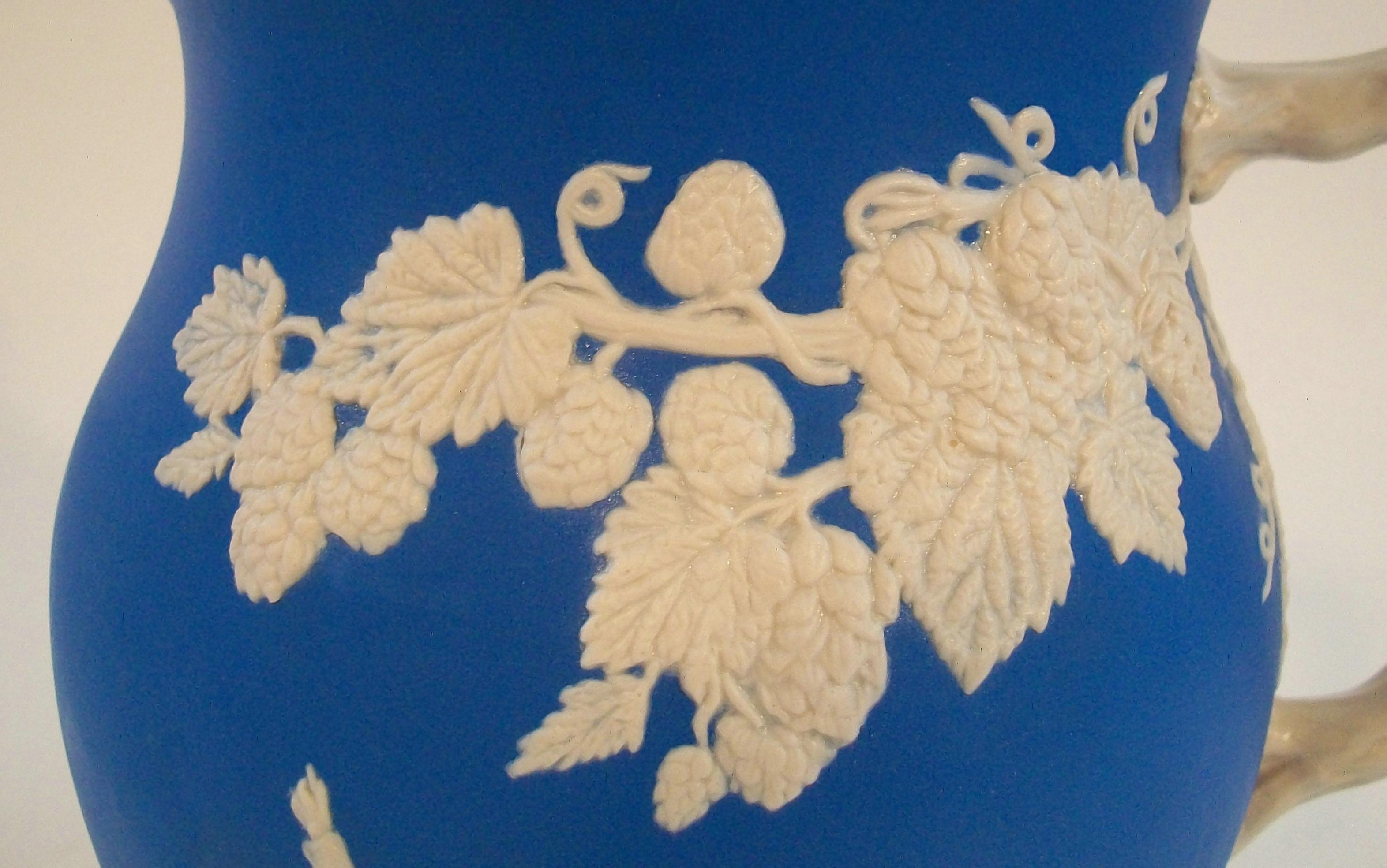 Grand pichet en jaspe COPELAND SPODE, Royaume-Uni, vers 1833-1847 en vente 2