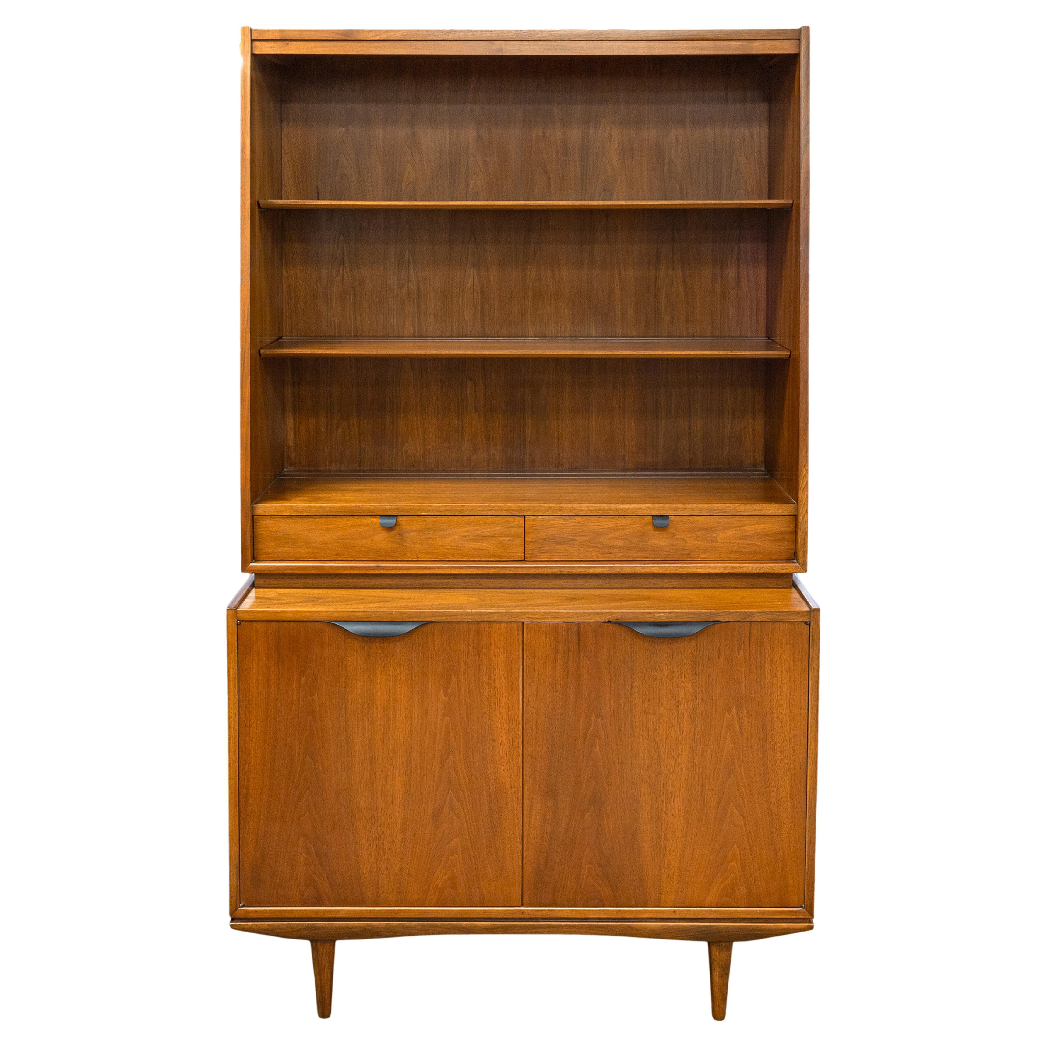 Copenart by Morganton Mid Century Modern Walnut Wood 2 Piece Hutch Credenza For Sale