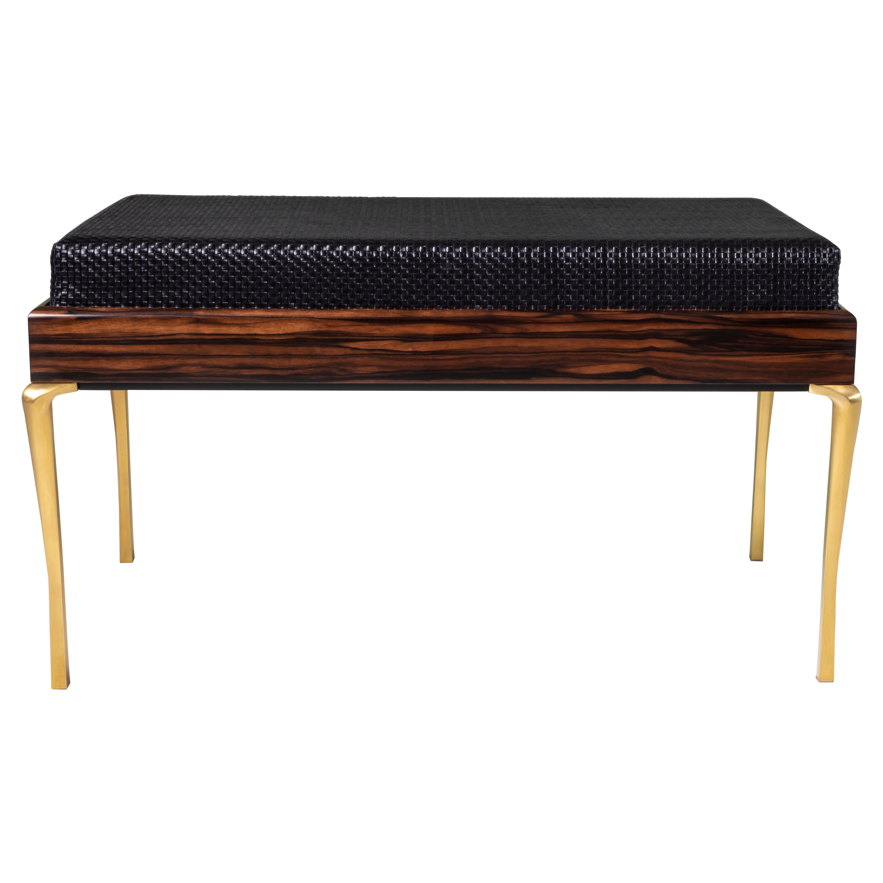 Banc de Copenhague, bois de Macassar, cuir noir tissé et pieds en laiton en vente