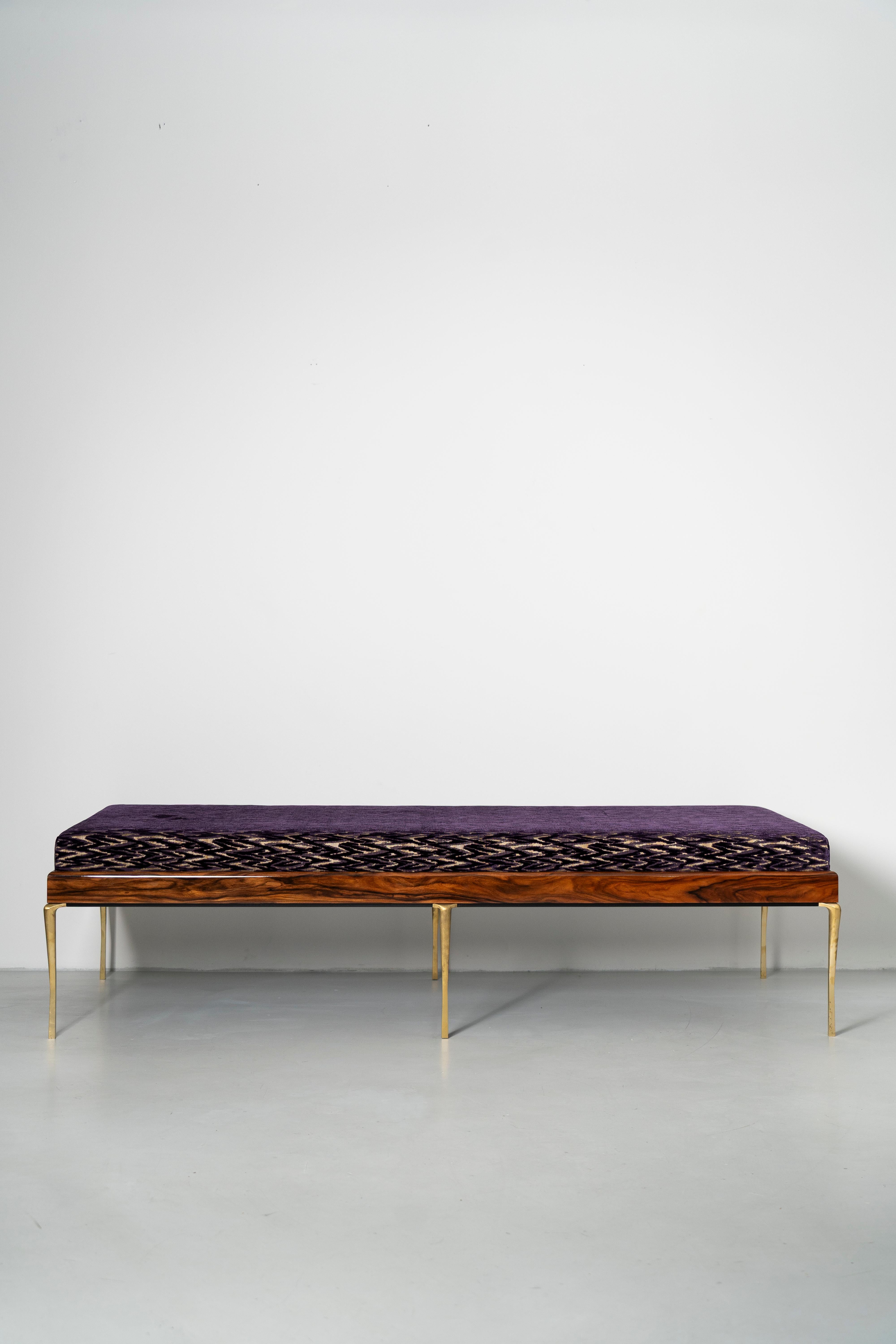 XXIe siècle et contemporain Méridienne de Copenhague, bois de Macassar, cuir de cobalt et pieds en laiton en vente