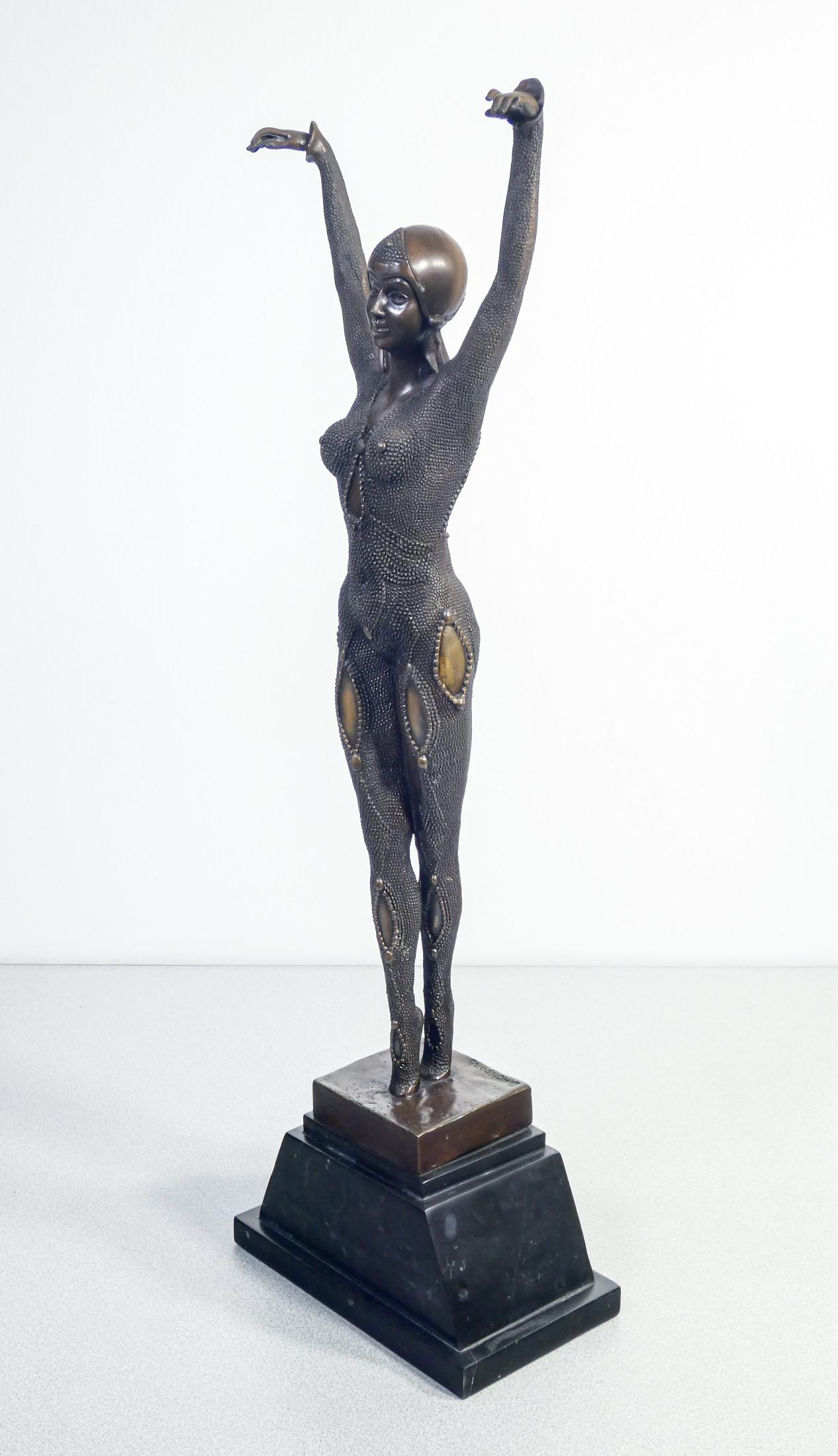 Bronze Copie de la sculpture de Demetre CHIPARUS, Dancer. Art déco. Début du 20e siècle.