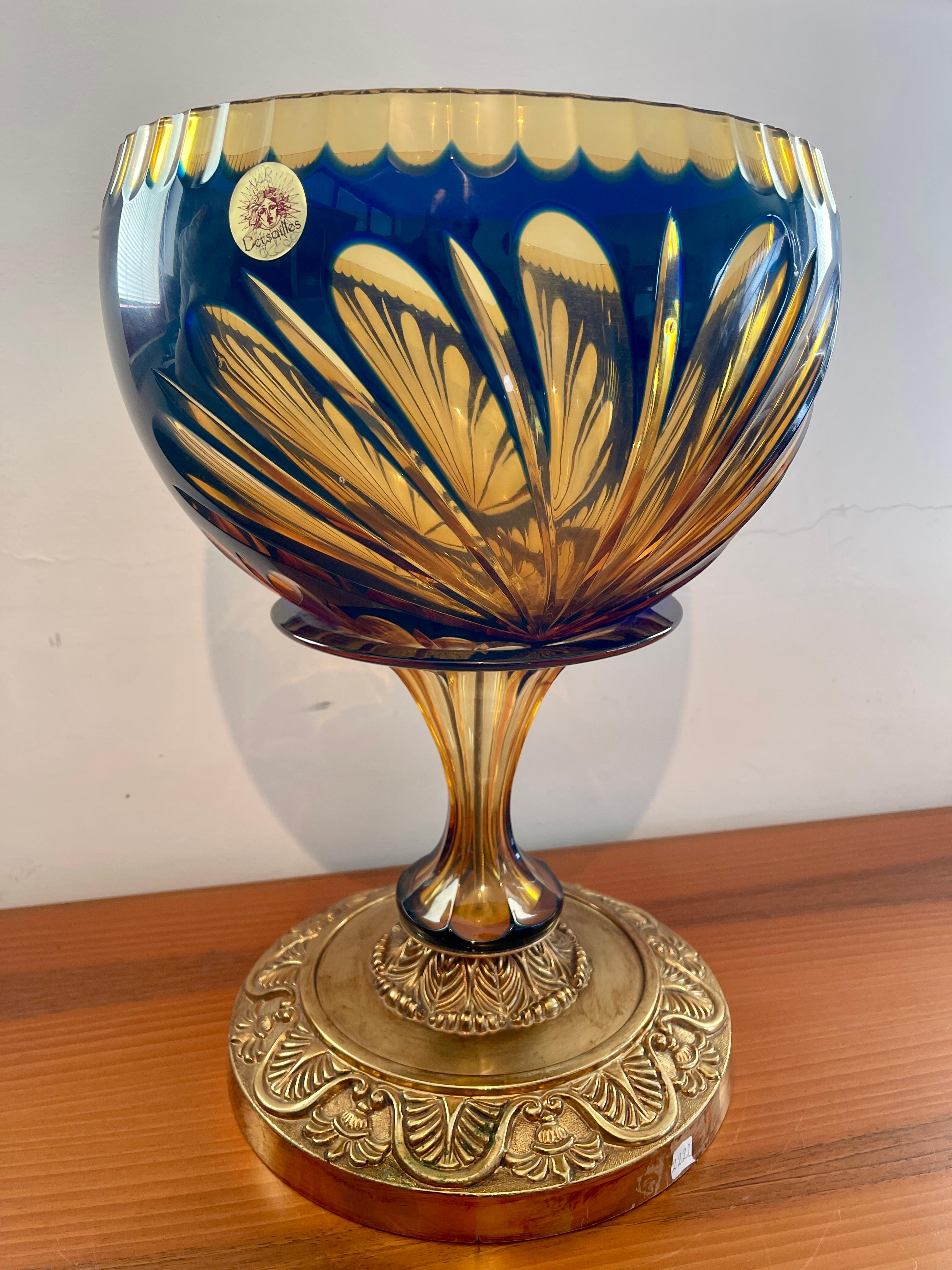Beveled crystal and bronze handcrafted luxury cup italy 1990s In Good Condition For Sale In Cantù, IT