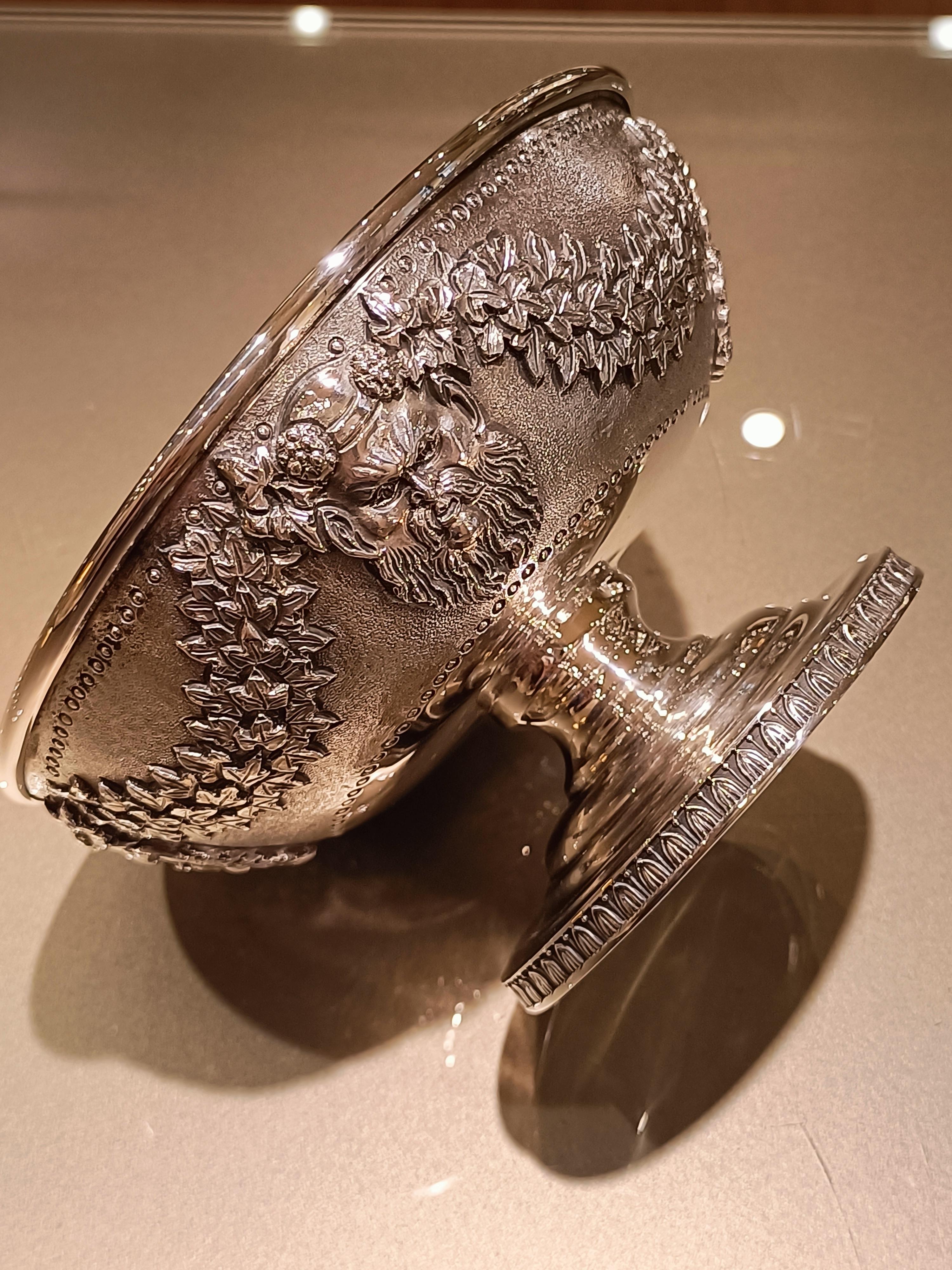 Neoclassical Silver cup with handmade decorations For Sale
