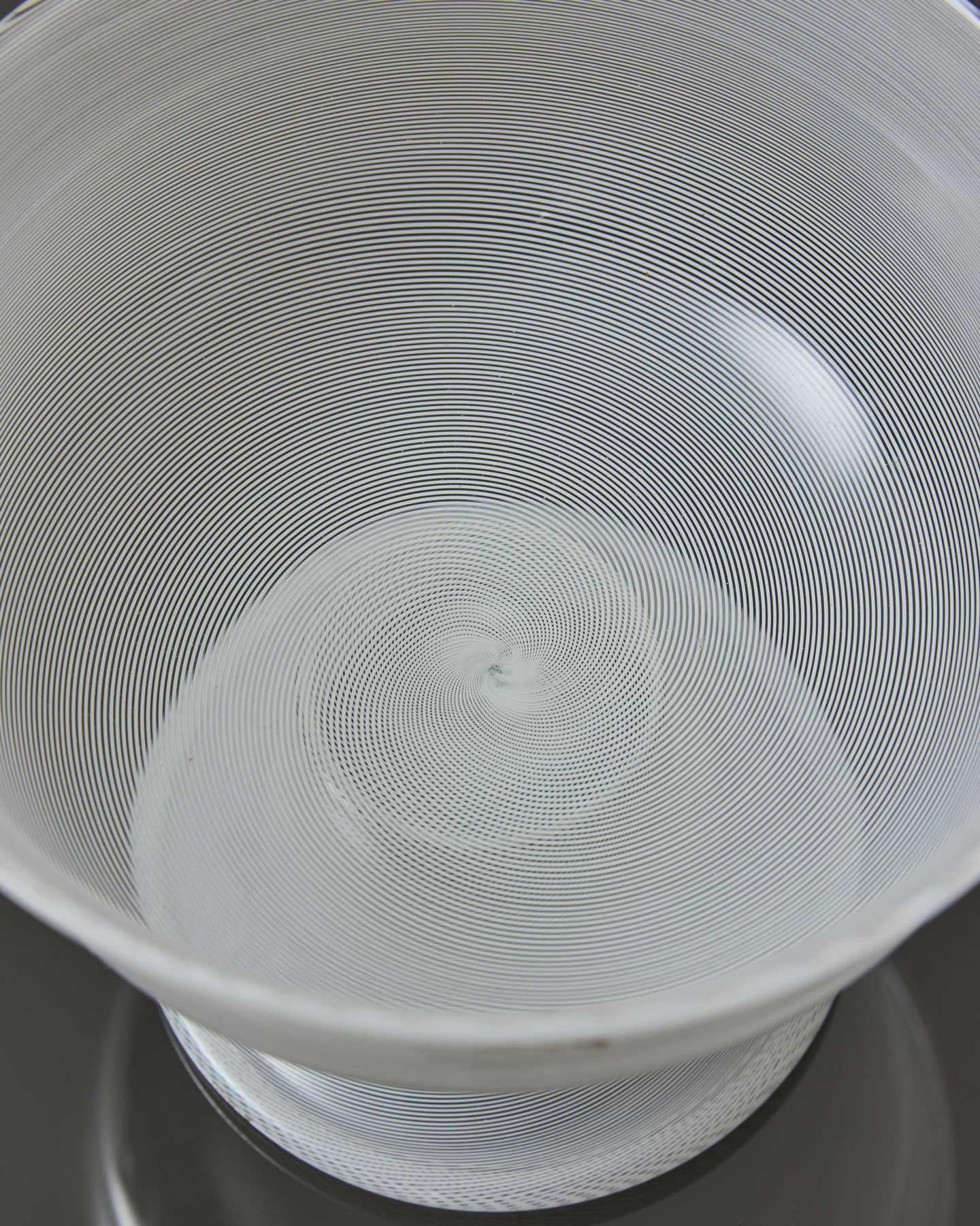 Italian Coppa in vetro di Murano design Tapio Wirkkala per Venini, anni '70 in vendita