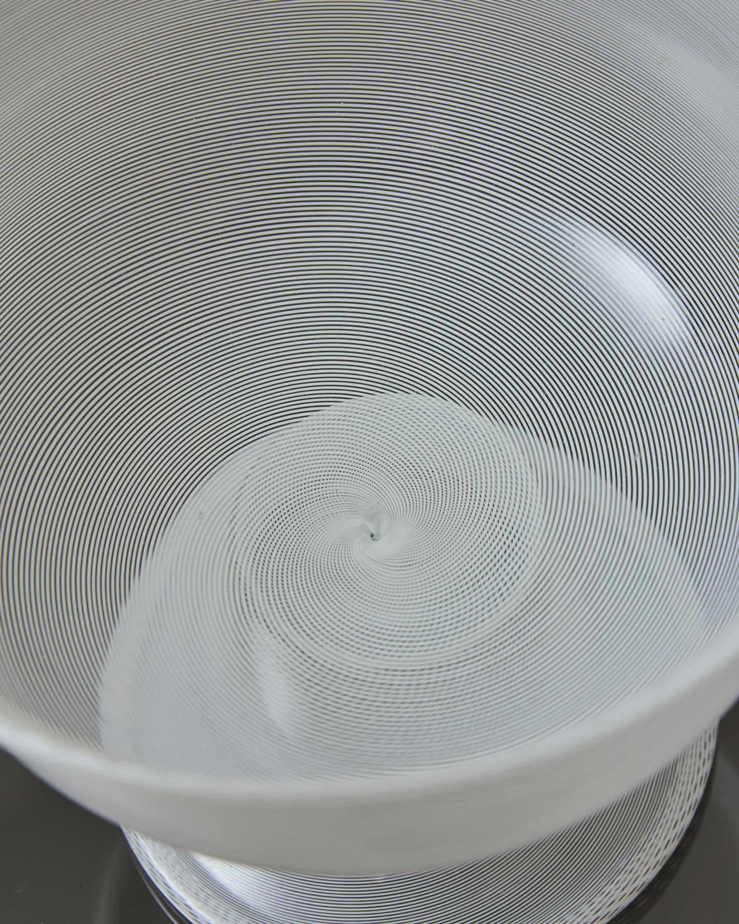 Coppa in vetro di Murano design Tapio Wirkkala per Venini, anni '70 In condizioni buone in vendita a Milano, Lombardia