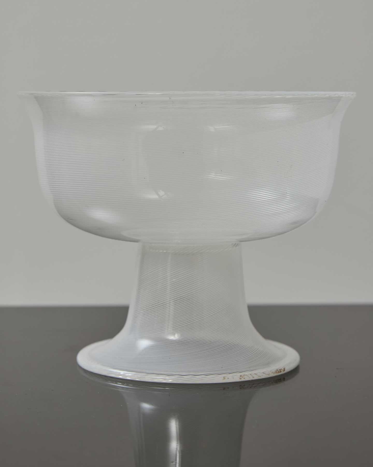 Late 20th Century Coppa in vetro di Murano design Tapio Wirkkala per Venini, anni '70 in vendita