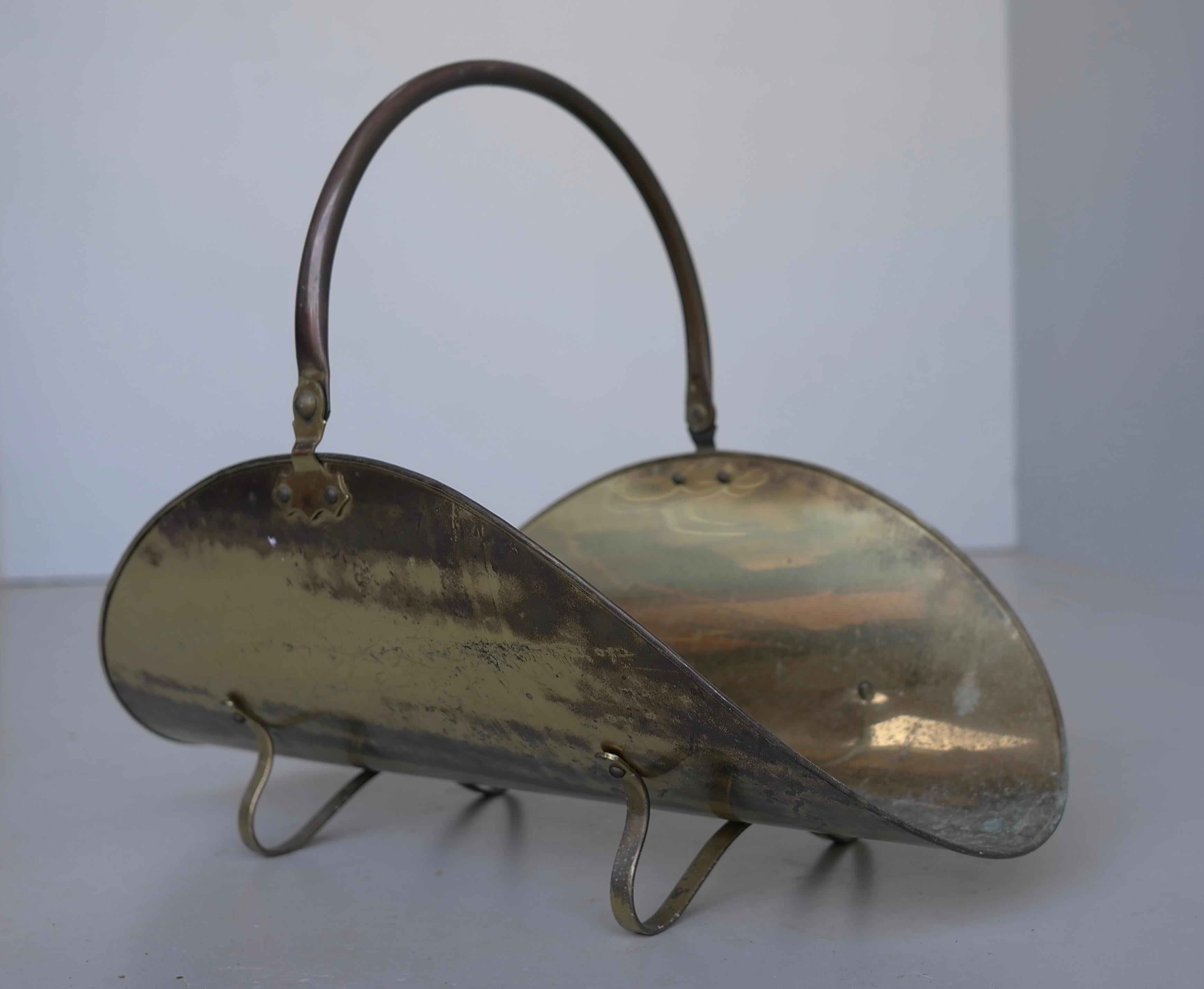 Français Porte-bûches en cuivre et laiton , France 1950's