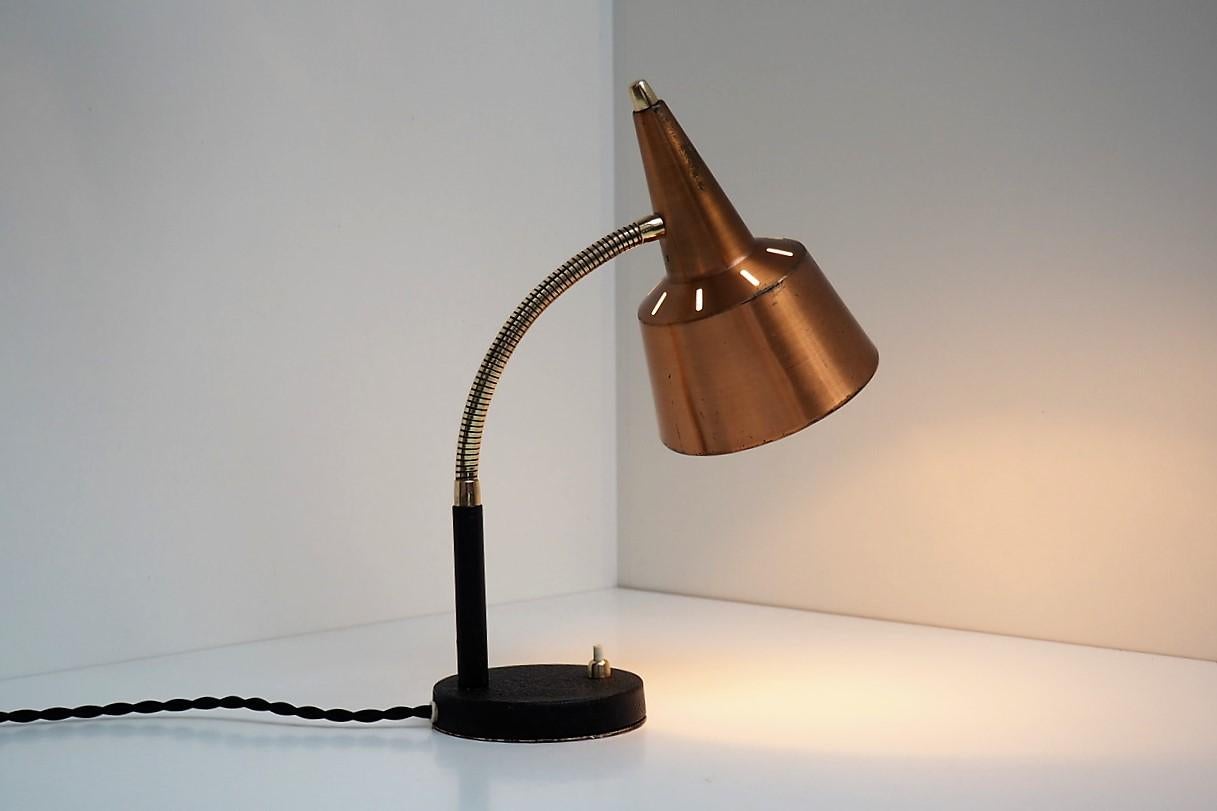 Danish Copper and Brass Table Lamp in the Style of Lyfa, Modern Design from the 1950s For Sale