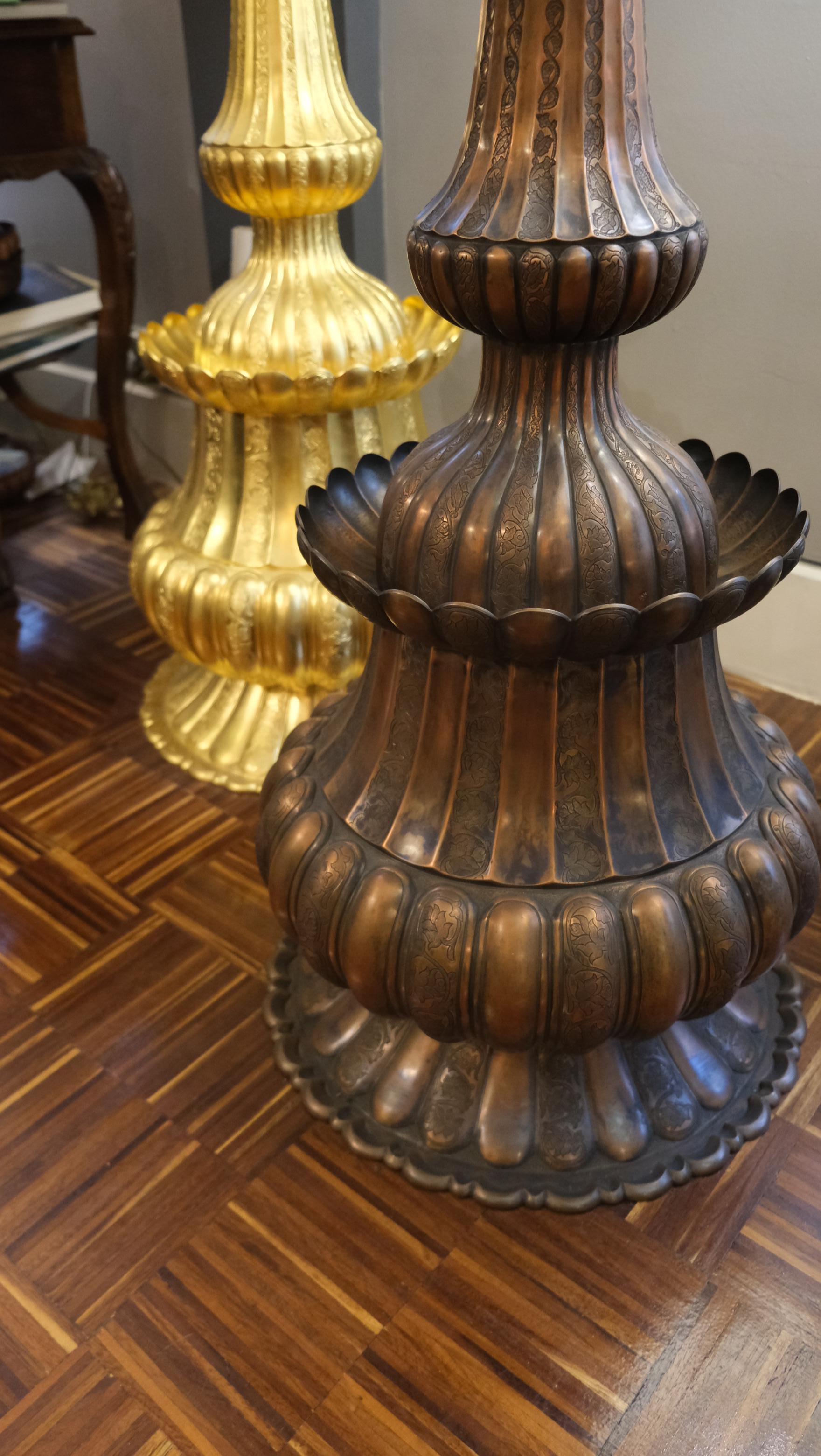 traditioneller handgefertigter Kerzenhalter aus Kupfer und Messing von Palena Furniture (Handgefertigt) im Angebot