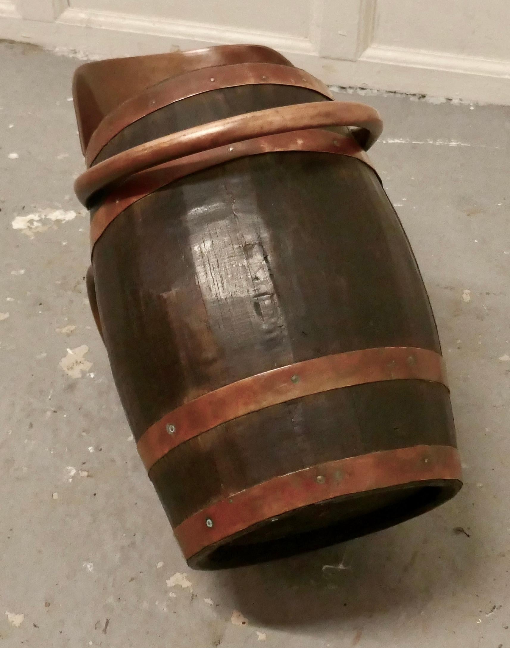 Copper and Oak Bucket / Hod for Coal In Good Condition In Godshill, Isle of Wight