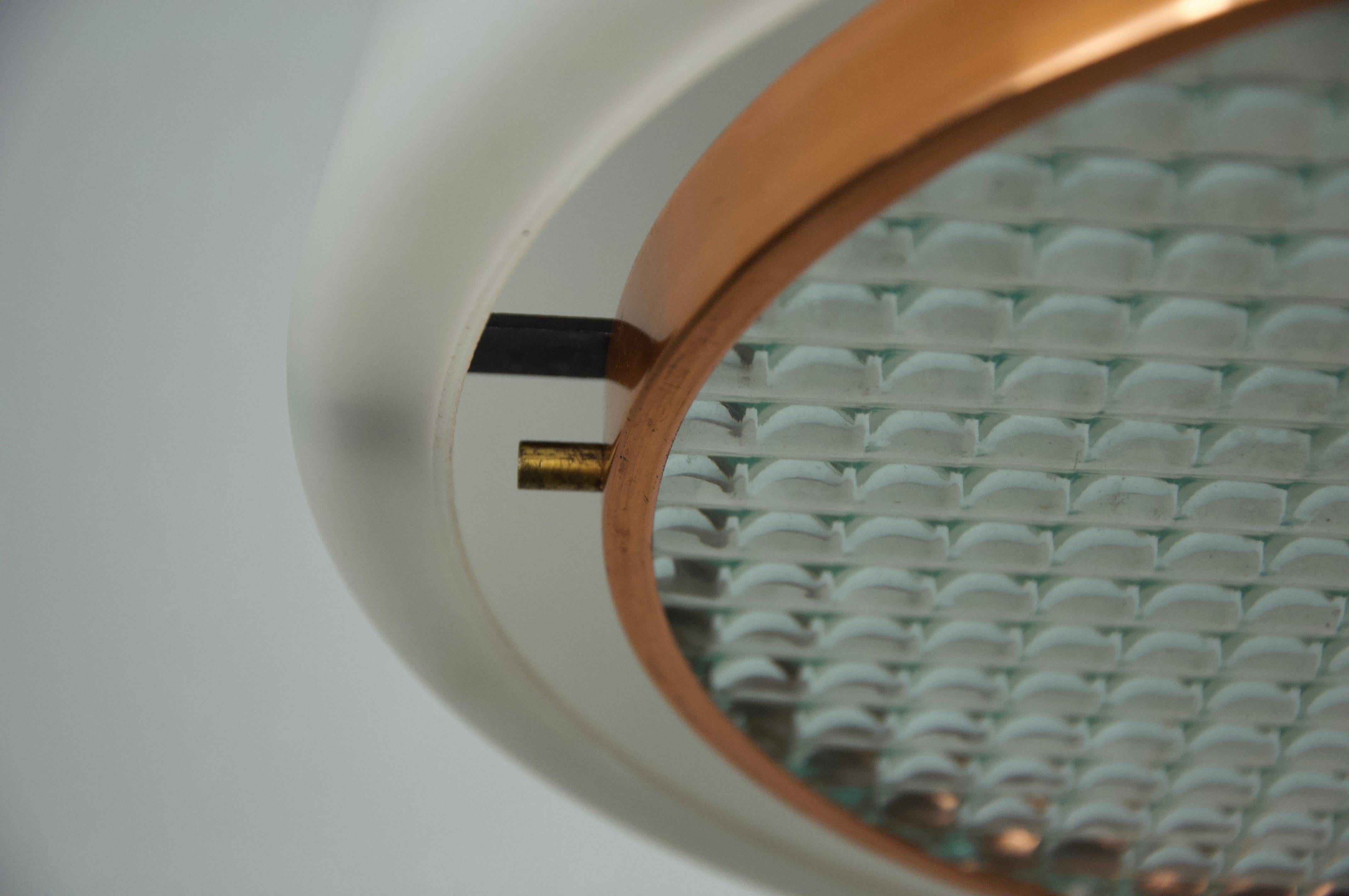 Lampada a sospensione in rame e vetro opalino, anni '60, Italia in vendita 10