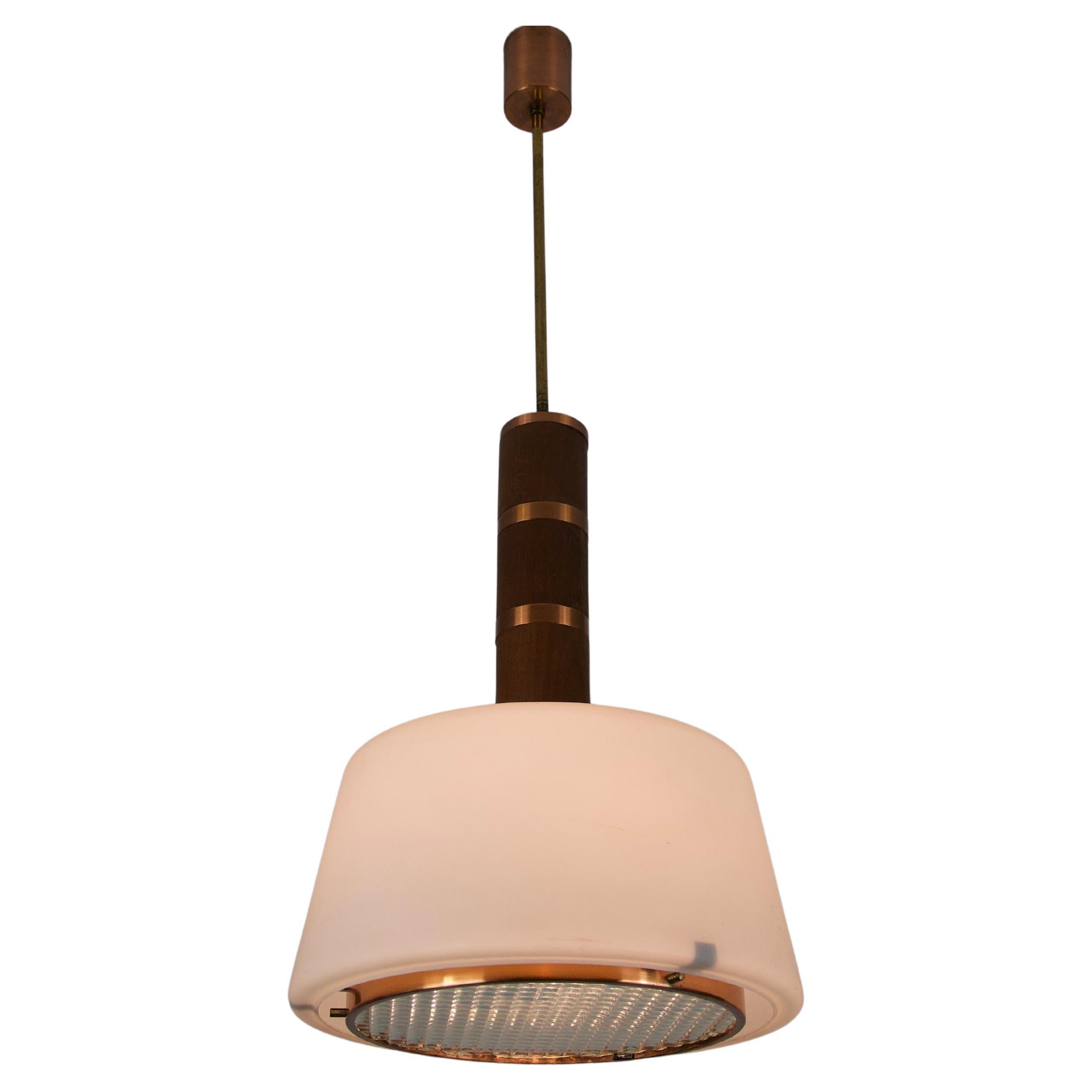 Lampada a sospensione in rame e vetro opalino, anni '60, Italia