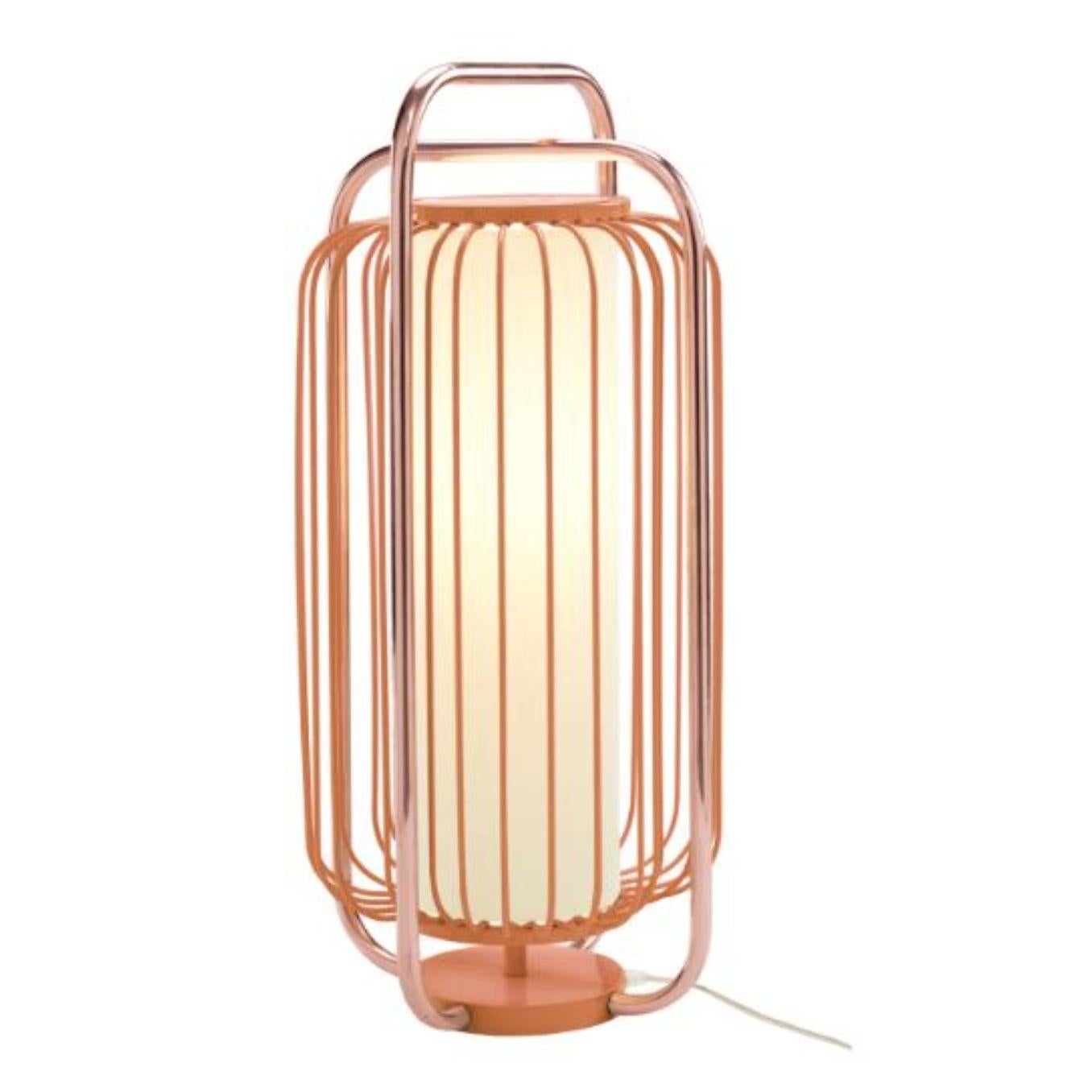 Copper and Salmon Jules table lamp by Dooq.
Dimensions: W 30 x D 30 x H 63 cm.
Materials: lacquered metal, polished or brushed metal, copper.
abat-jour: cotton.
Also available in different colours and