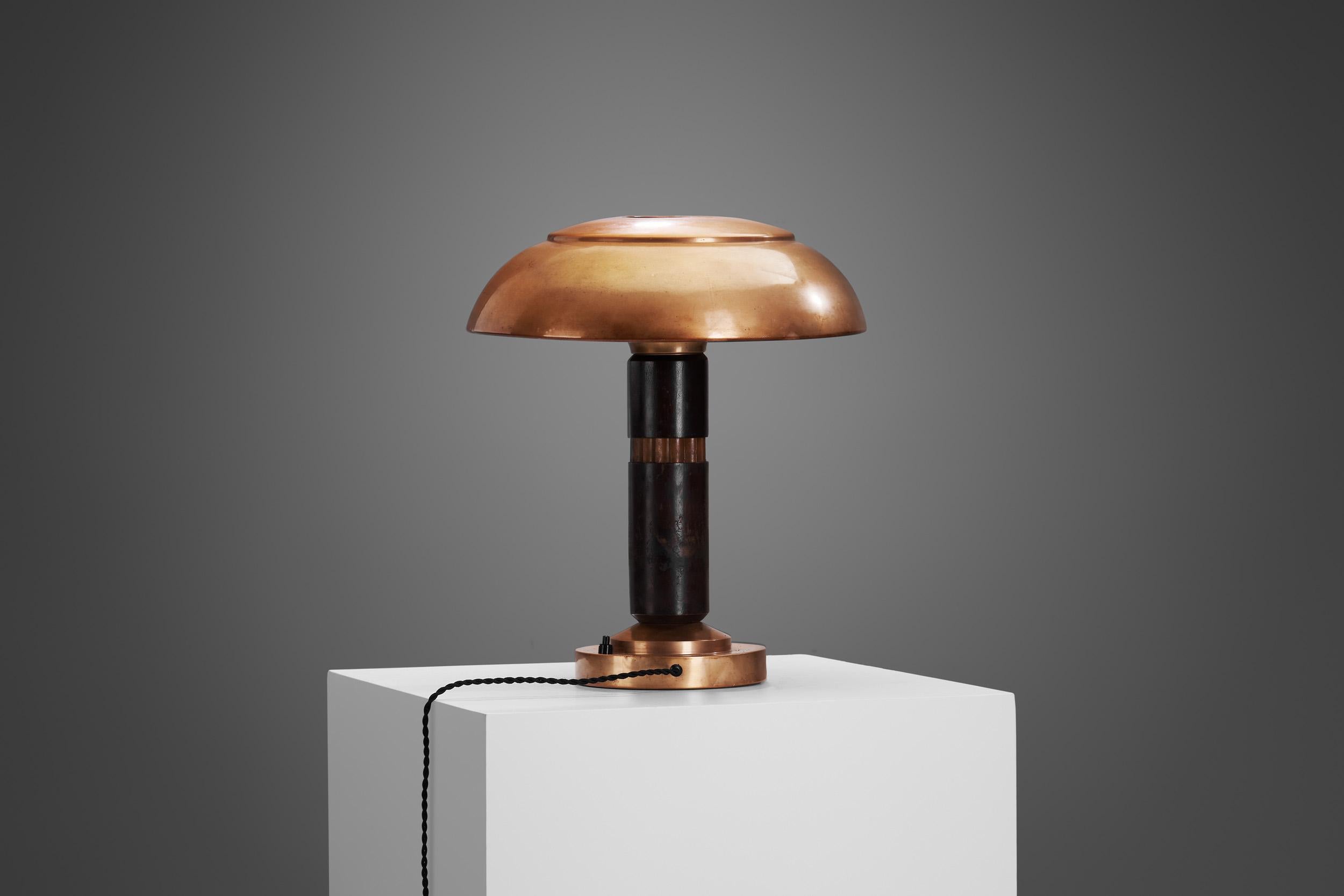 European Copper and Wood Art Deco Table Lamp, Europe ca 1930s For Sale