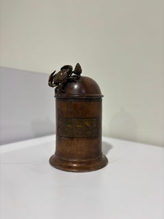 Kupfer-Apothekenkrug mit skulpturalem Krabbenkopf