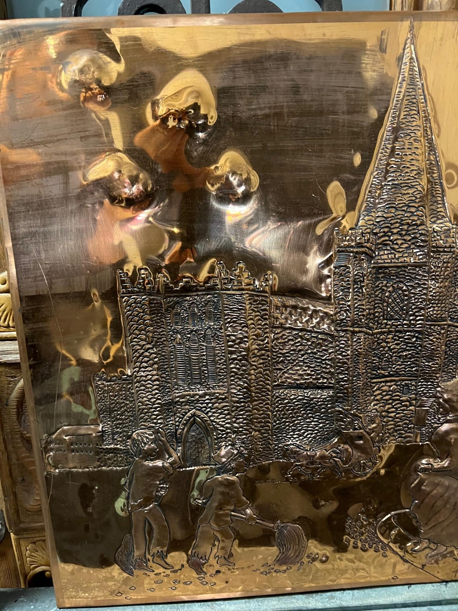L'art du cuivre de la cathédrale St. Patrick The Liberties de Dublin, Irlande par John Carroll  Bon état - En vente à Stamford, CT