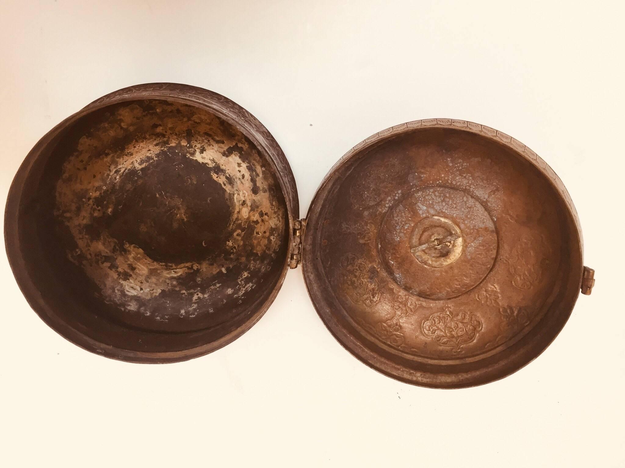 Copper Betel Nut Lidded Trinket Box 3