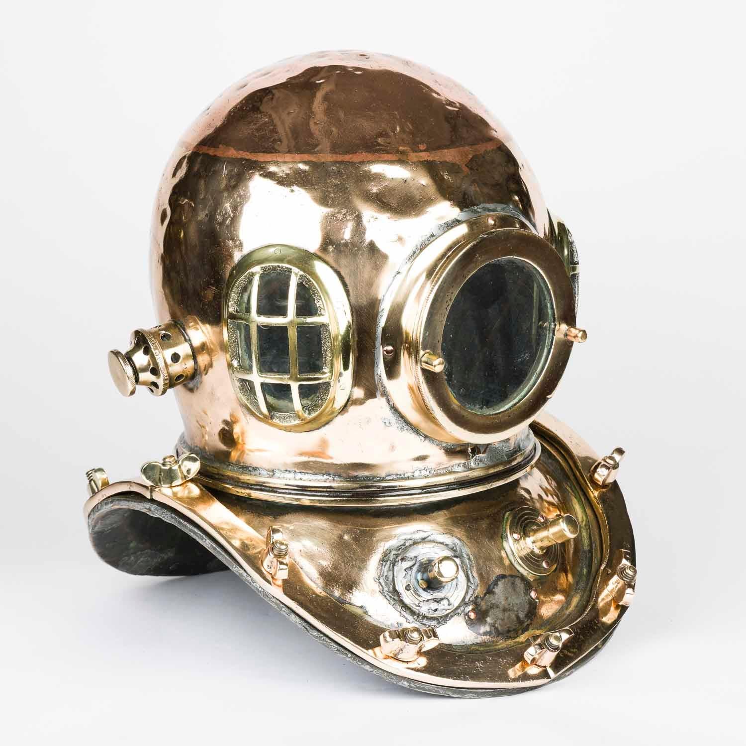 Copper & brass 12 bolt diving helmet en vente 4
