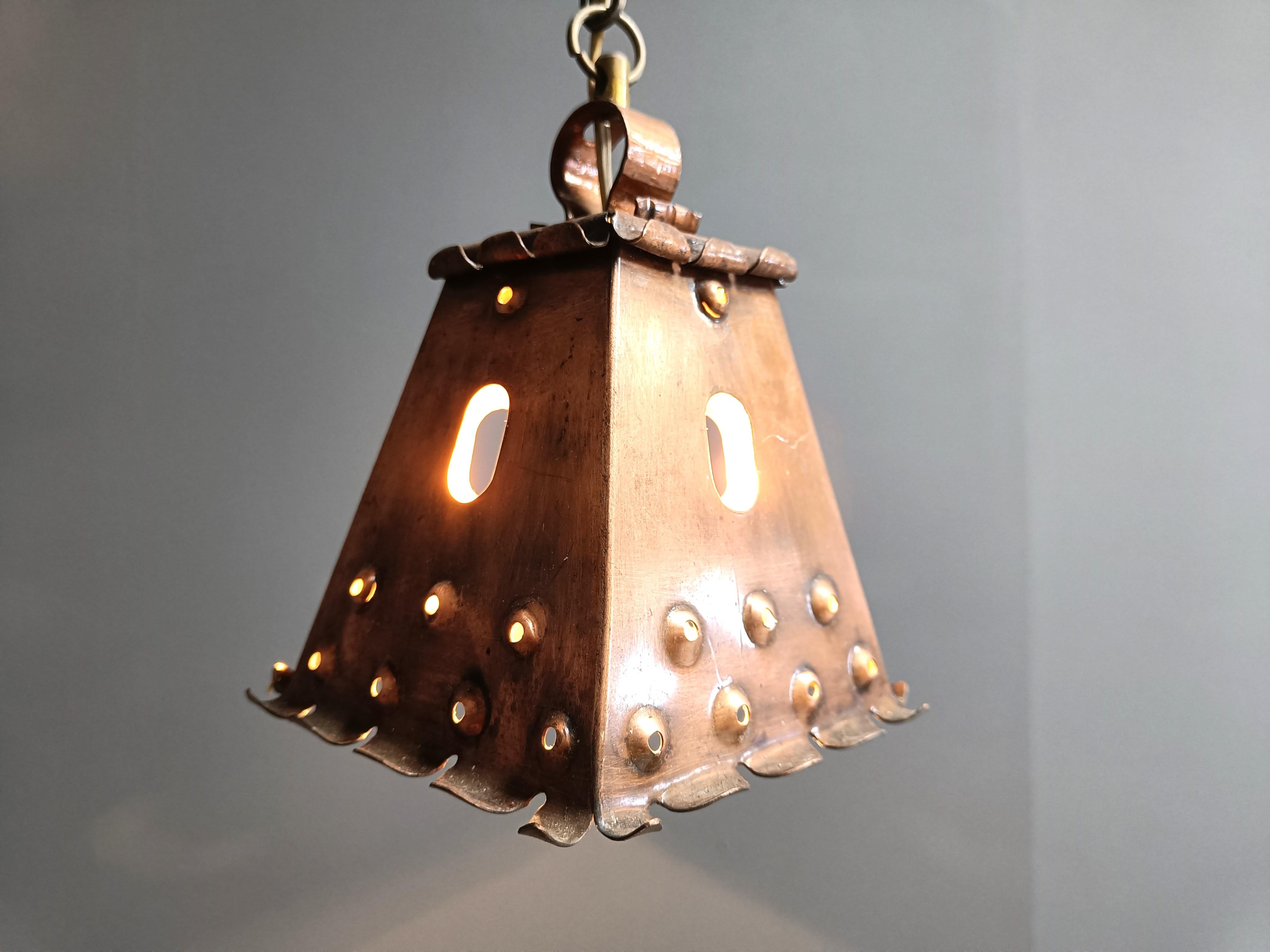 Lampada a sospensione brutatlist in rame, anni '70 in vendita 5