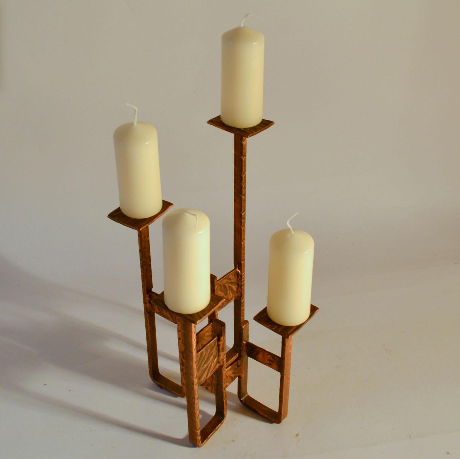 Kupfer-Kandelaber für vier Kerzen (Moderne der Mitte des Jahrhunderts) im Angebot
