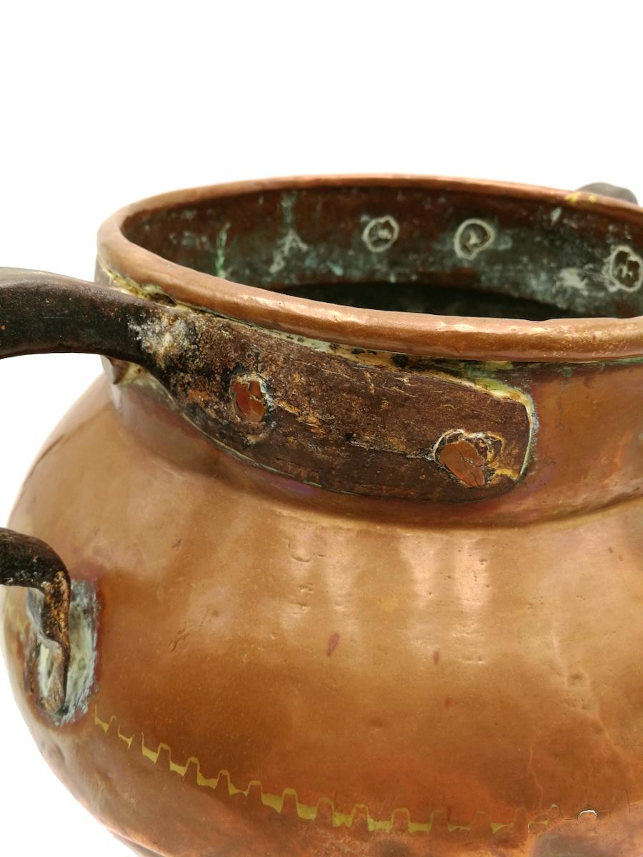 Cauldron en cuivre du 19ème siècle en vente 5