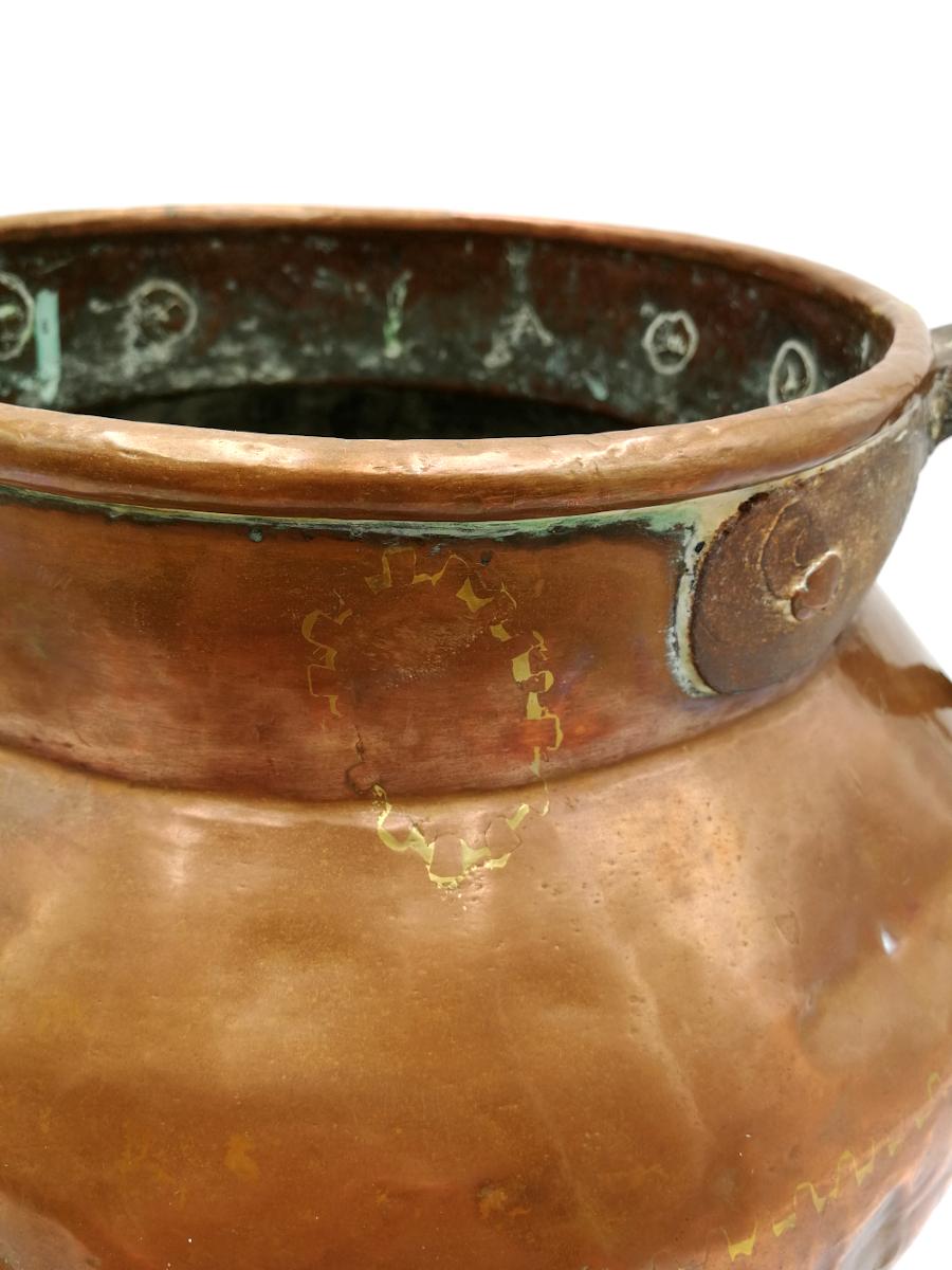 Cauldron en cuivre du 19ème siècle en vente 6