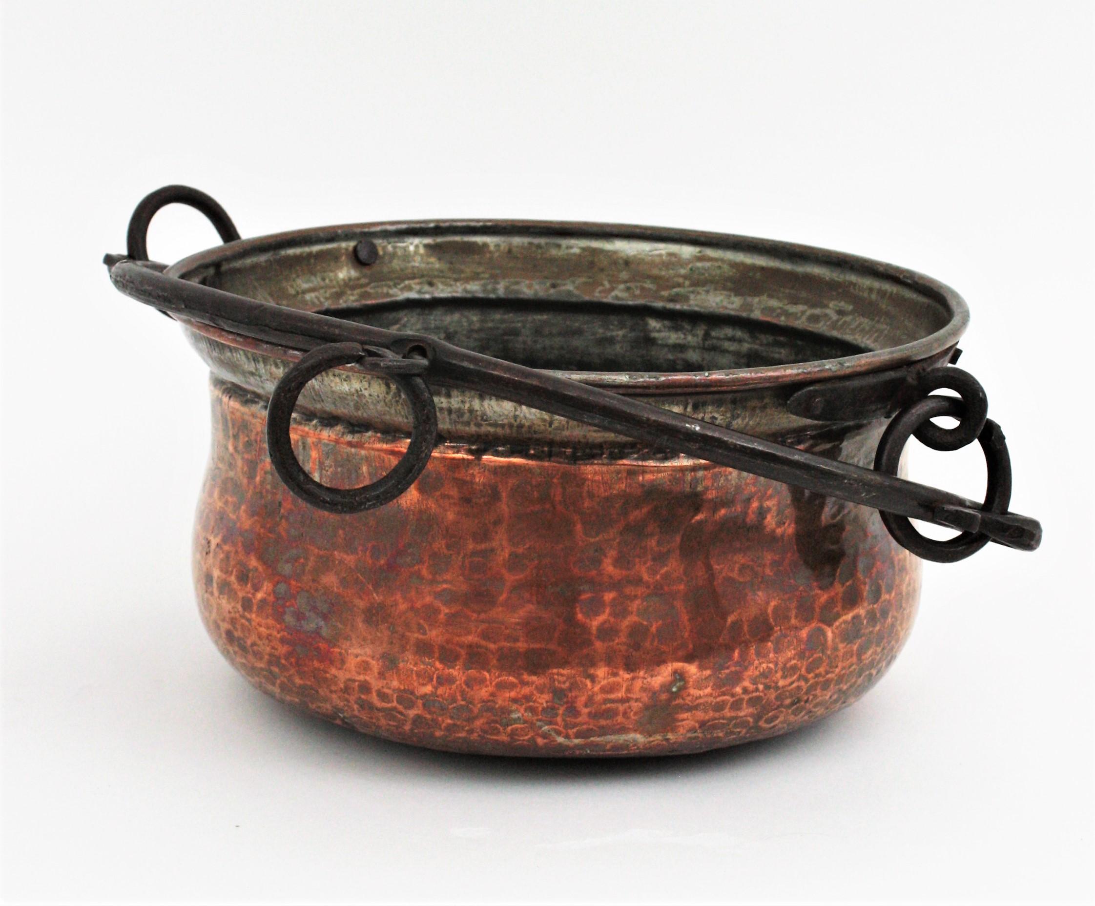 Copper Cauldron Centerpiece Bowl / Wine Cooler / Planter For Sale 3