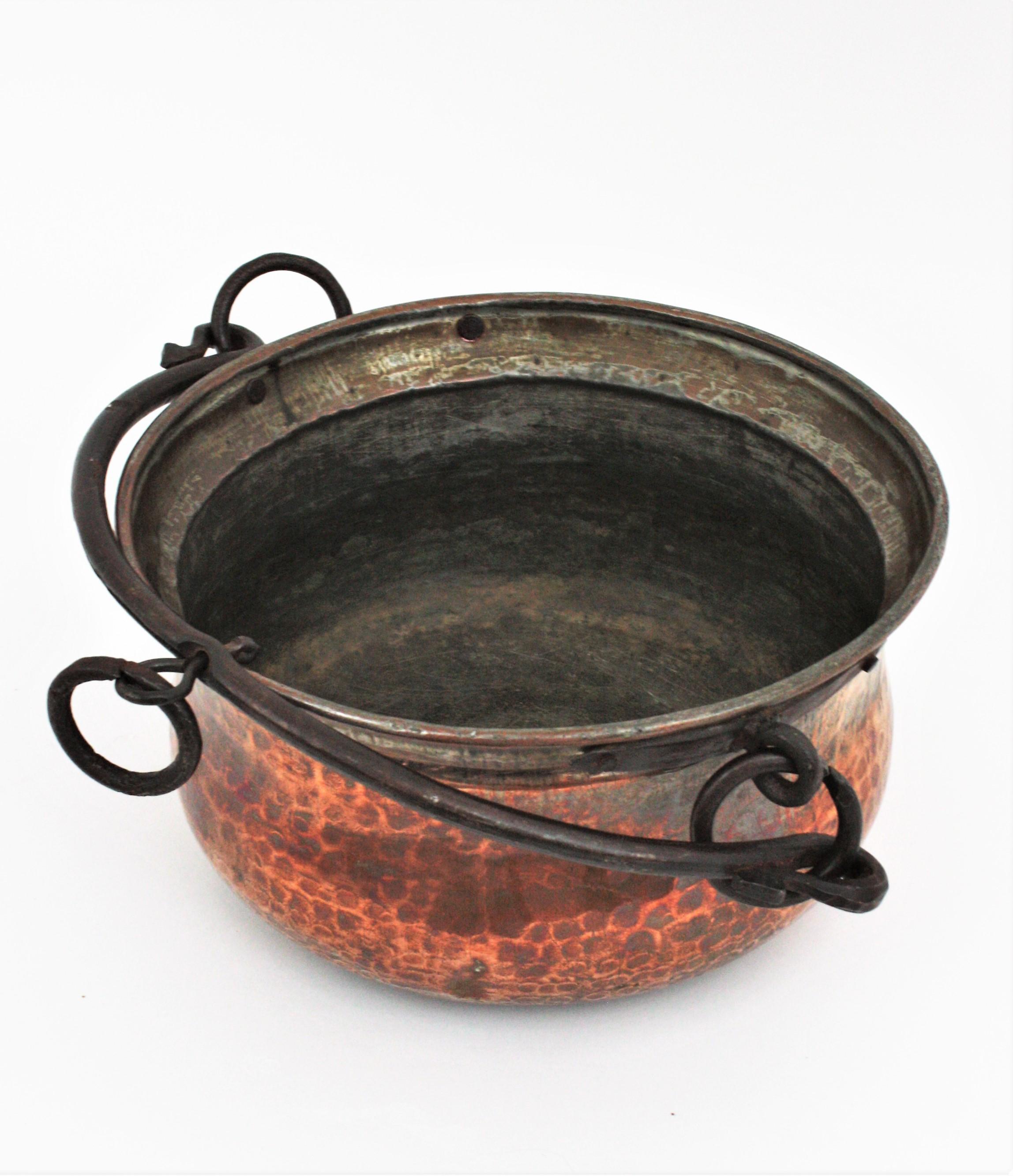Copper Cauldron Centerpiece Bowl / Wine Cooler / Planter For Sale 8