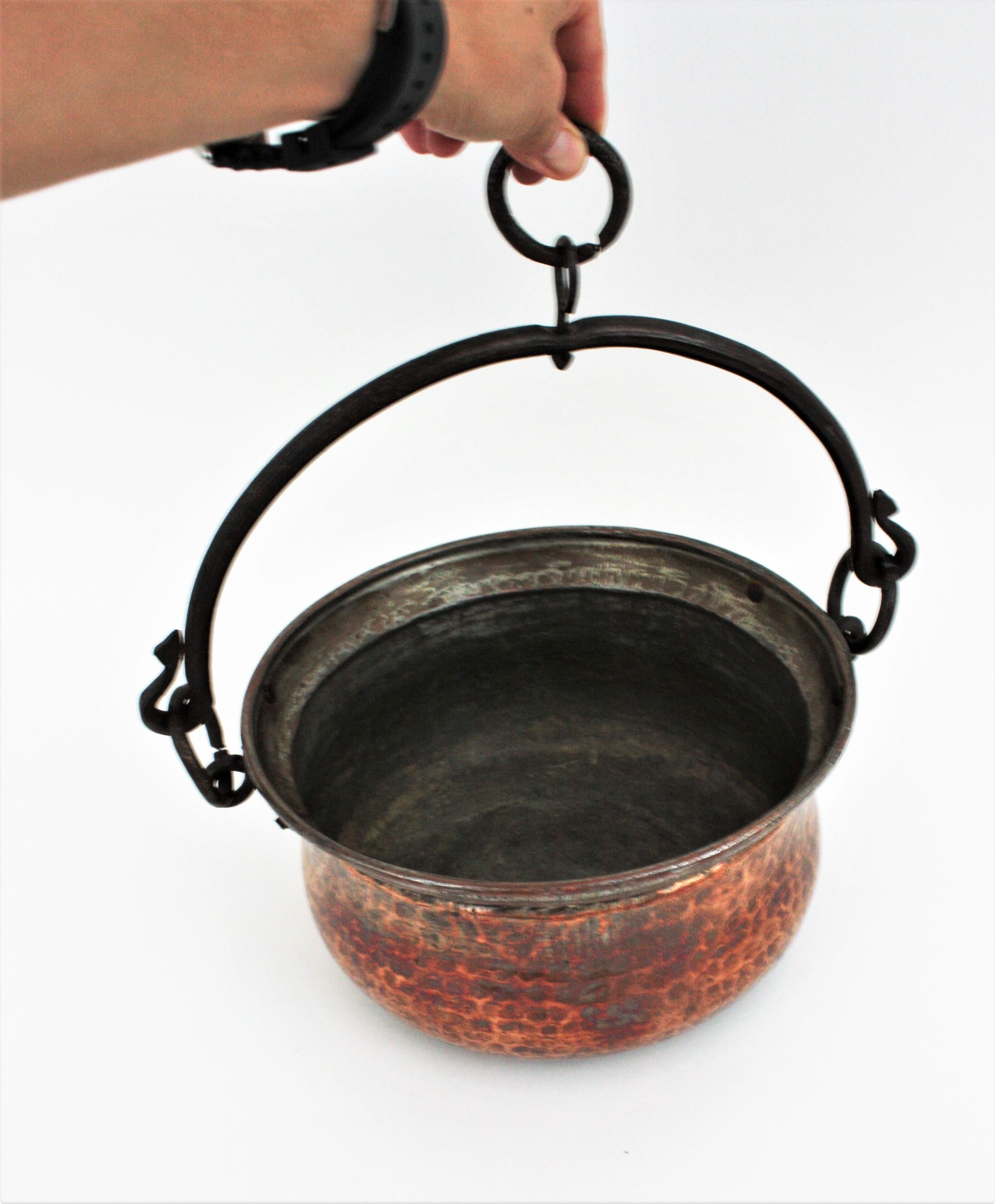 Copper Cauldron Centerpiece Bowl / Wine Cooler / Planter For Sale 1