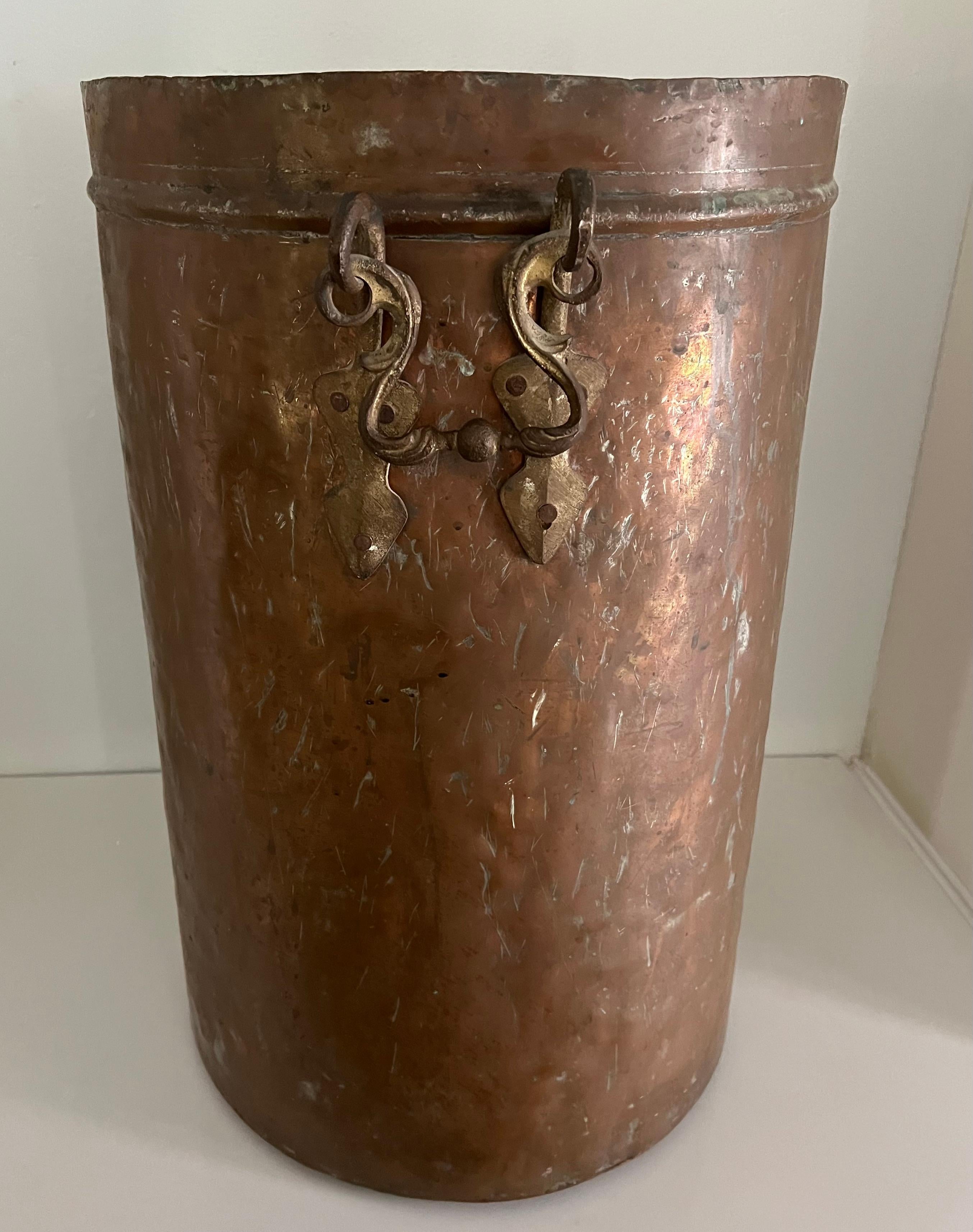 Copper Coal or Fire Bucket with Sturdy Wrought Handles For Sale 1