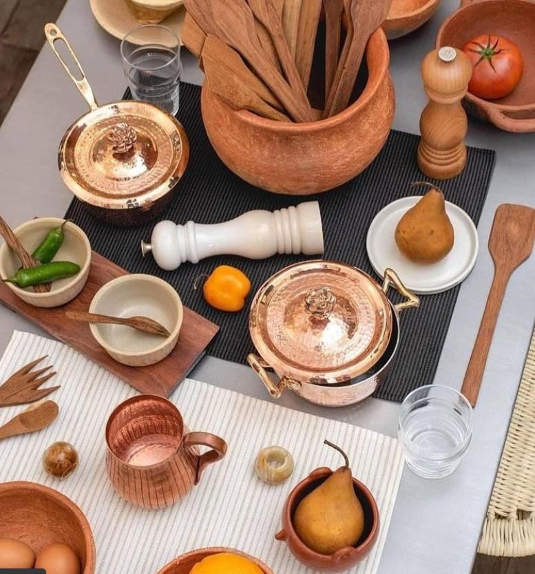 Italian Copper Cookware Set of 11 with Flower Lid For Sale