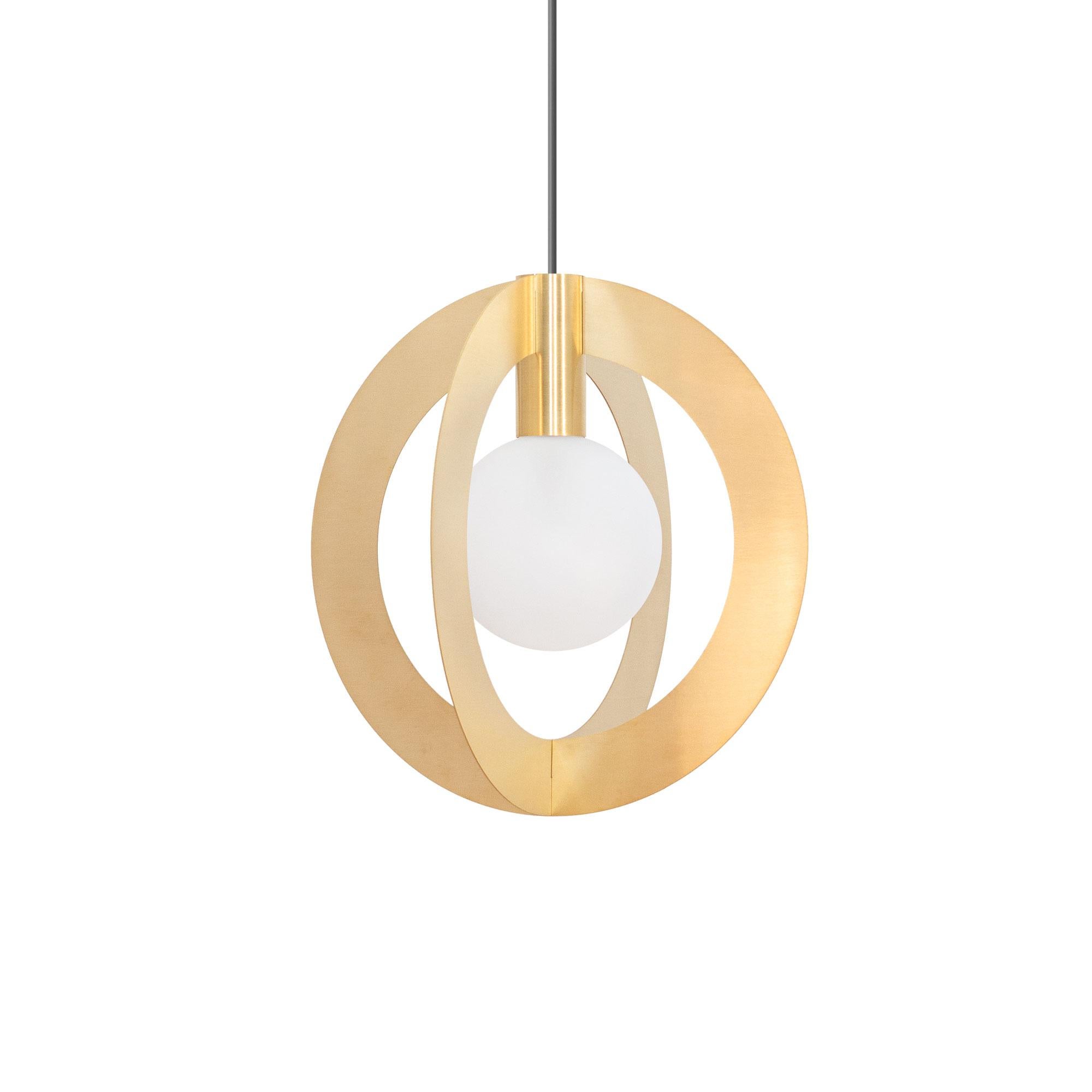 Copper diaradius big light by Atris
Materials: copper, satin glass
Also available in steel and brass.
Dimensions: H 39 x D 39 cm
Also available in H 32 x D 32 cm.

We are the preachers of honest design, and we like to emphasize the beauty of