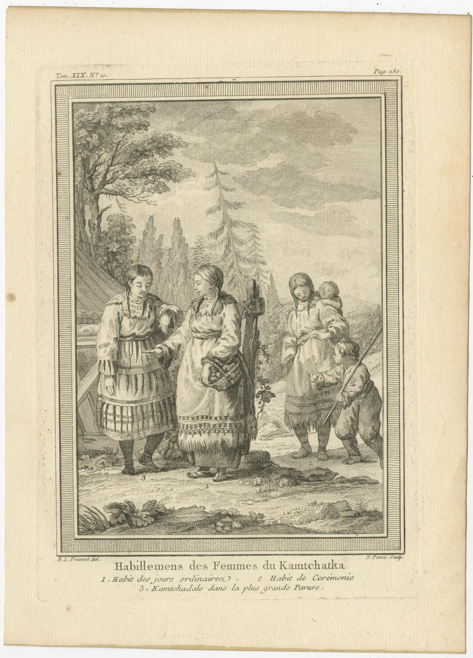 Description : Estampe ancienne intitulée 'Habillemens des Femmes du Kamtchatka'. Gravure sur cuivre de femmes Kamchadal. Cette gravure provient du volume 19 de l'