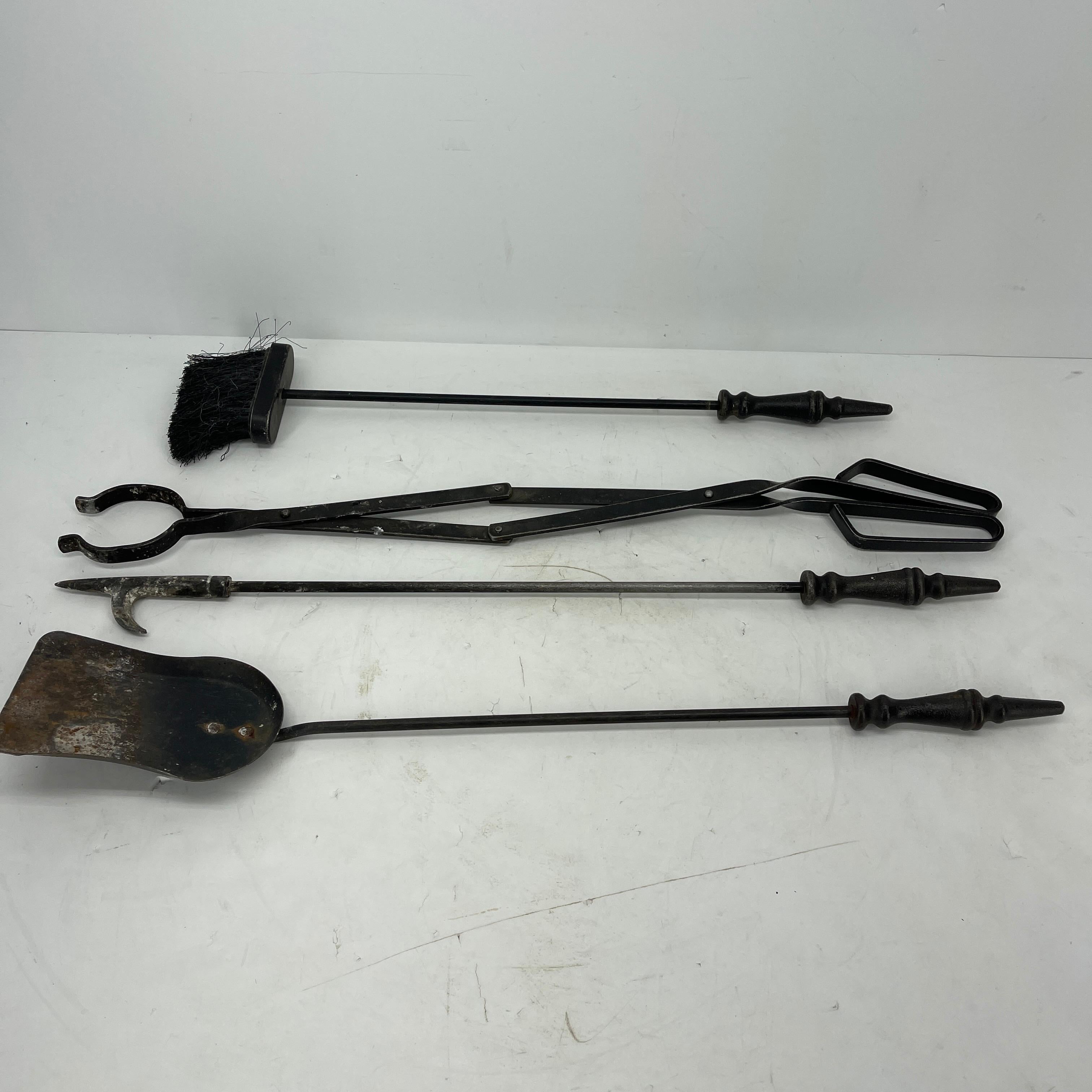 Copper Fireplace Log Bucket with Black Iron Tools, 19th Century French Napoleon 10