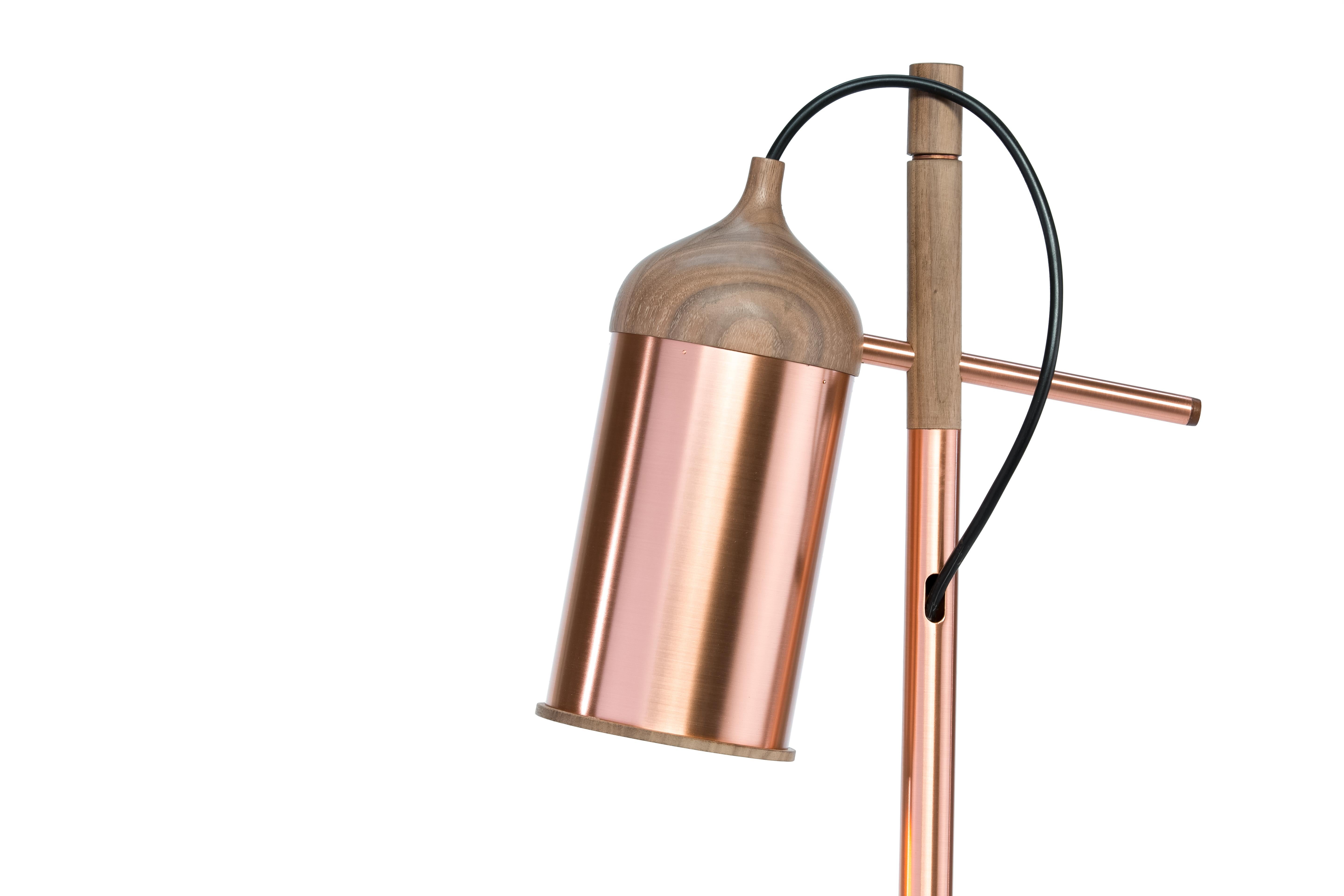 The copper floor lamp is a unique design by Steven Banken as a follow up on his popular Copper Lamp (pendant). For ultimate flexibility, the shade can be rotated in every desired direction. The weighted base of the lamp ensures that the lamp is very