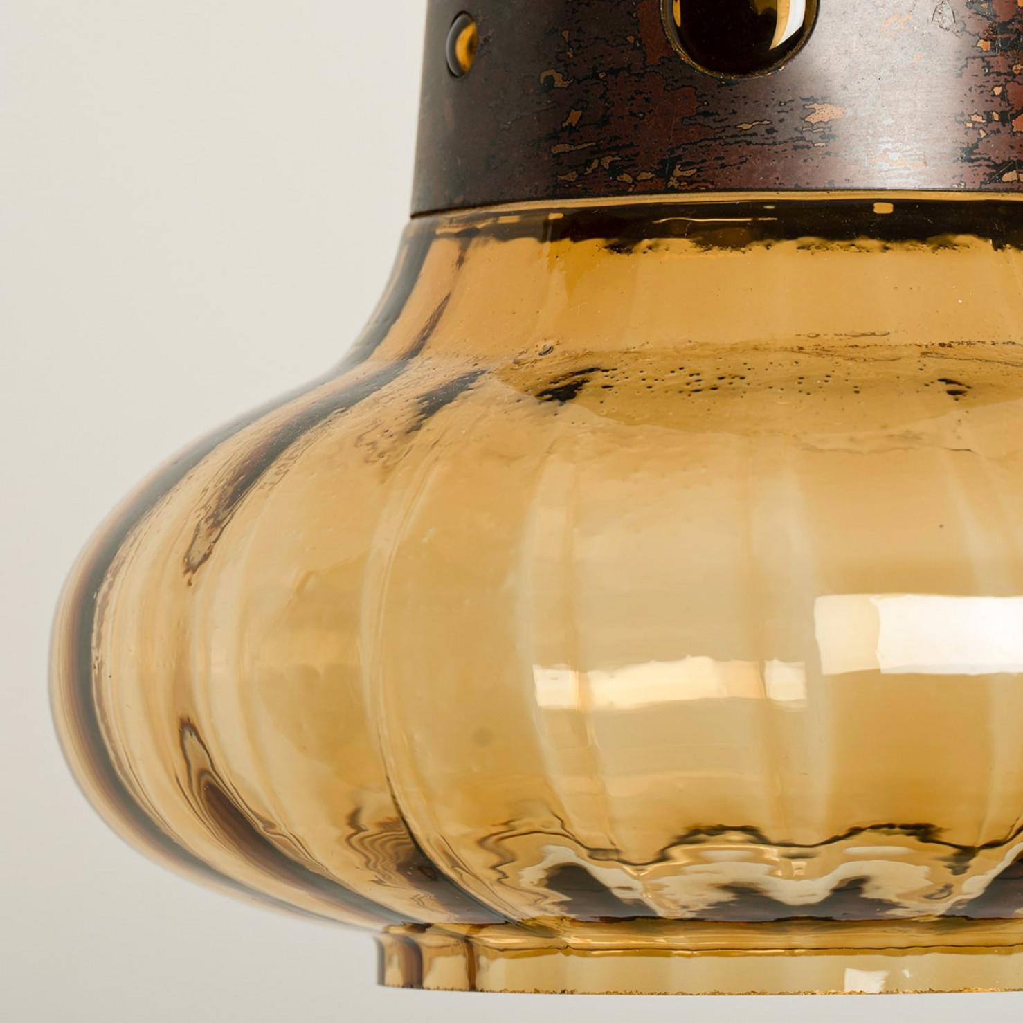 Néerlandais Lampe à suspension en verre cuivré dans le style de Nanny Still McKinney, 1960 en vente