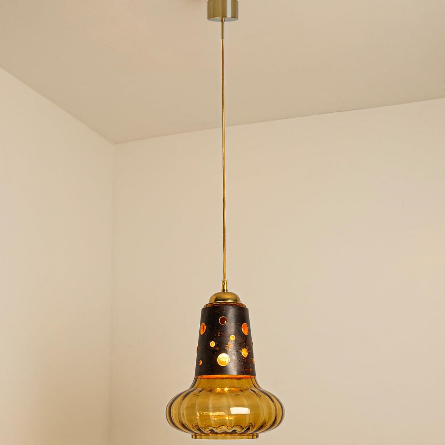 Lampe à suspension en verre cuivré dans le style de Nanny Still McKinney, 1960 Bon état - En vente à Rijssen, NL