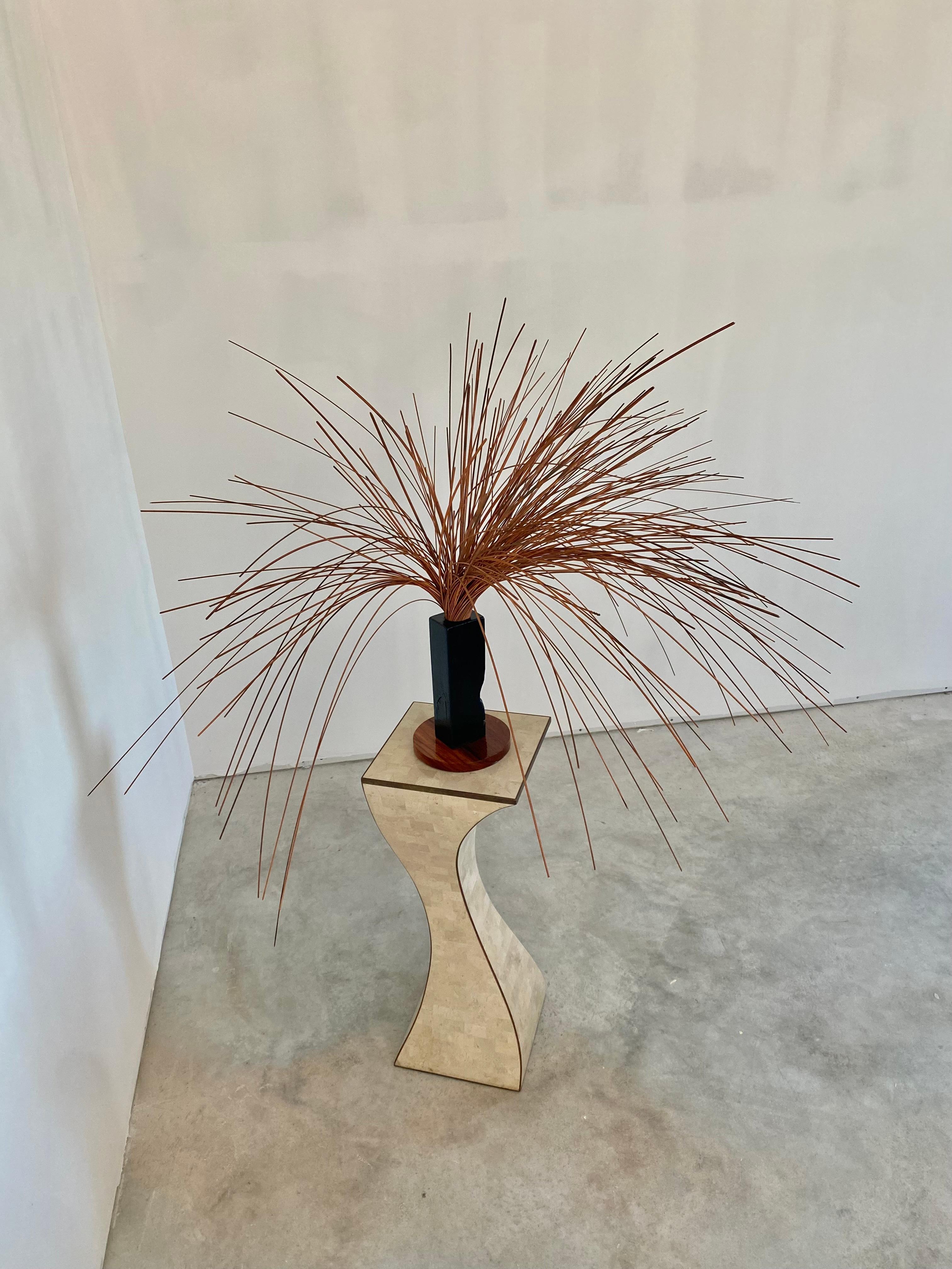 Sculpture cinétique en cuivre 