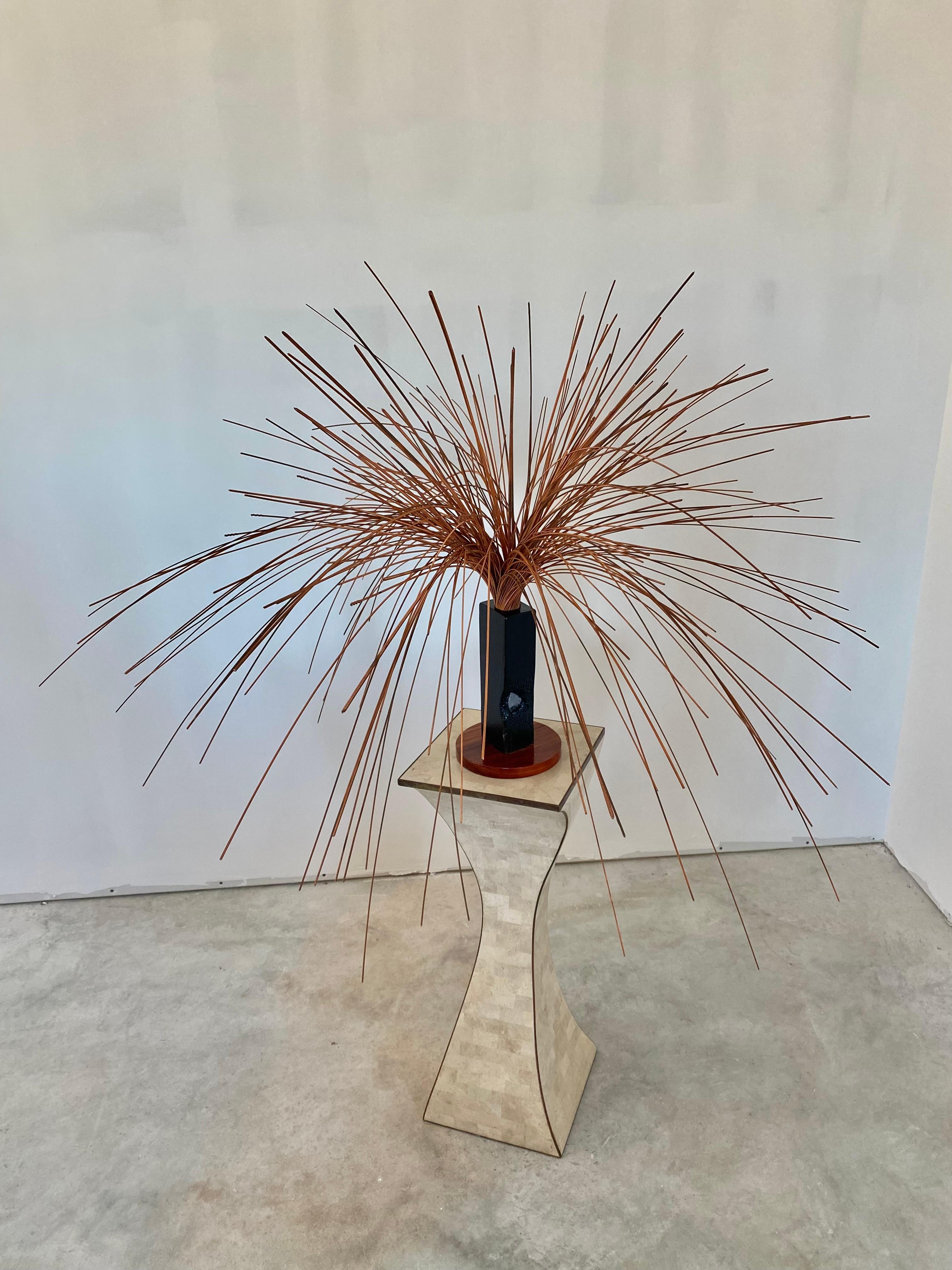 Sculpture cinétique en cuivre 