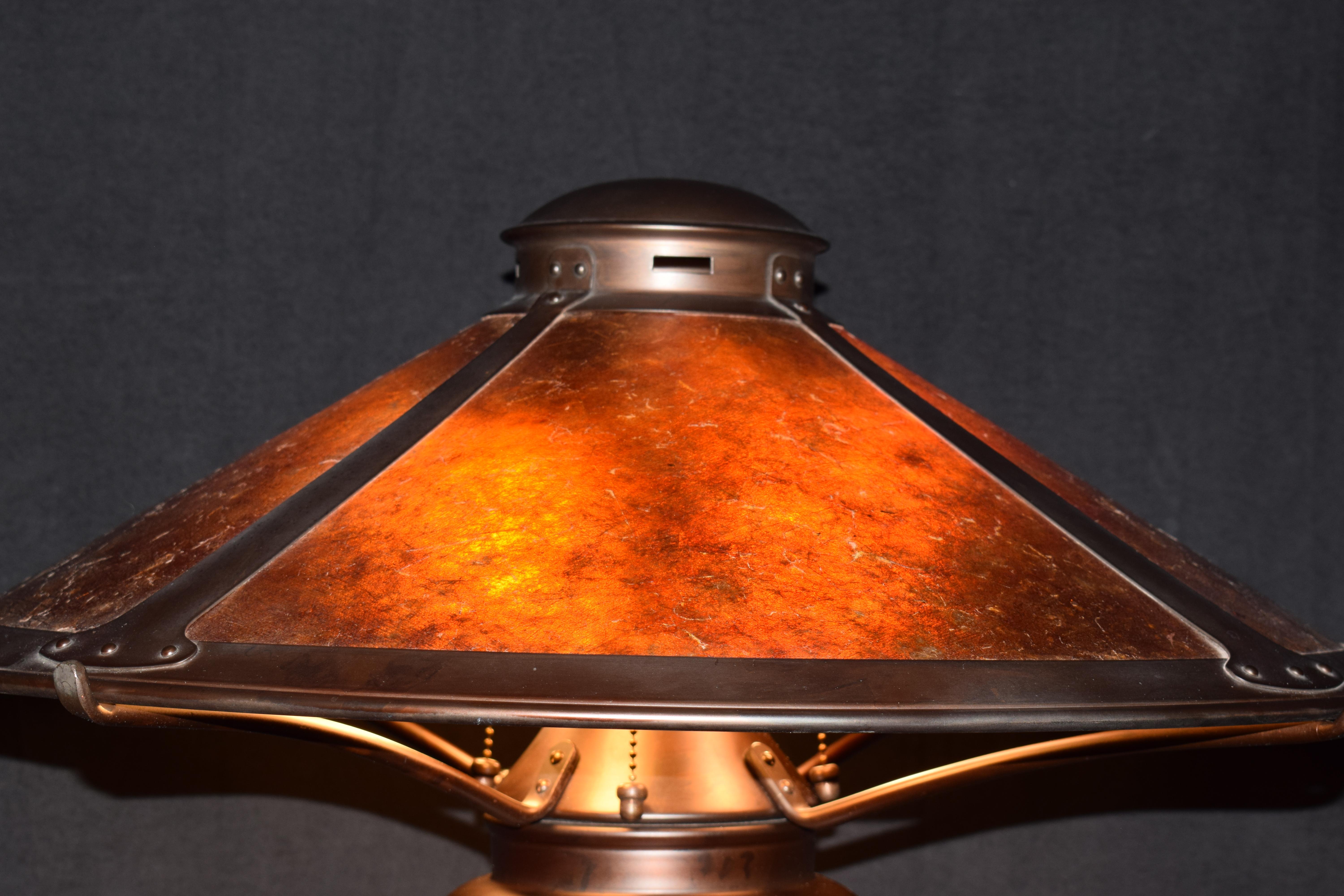 Lampe aus Kupfer und Mica-Lampe im Angebot 1