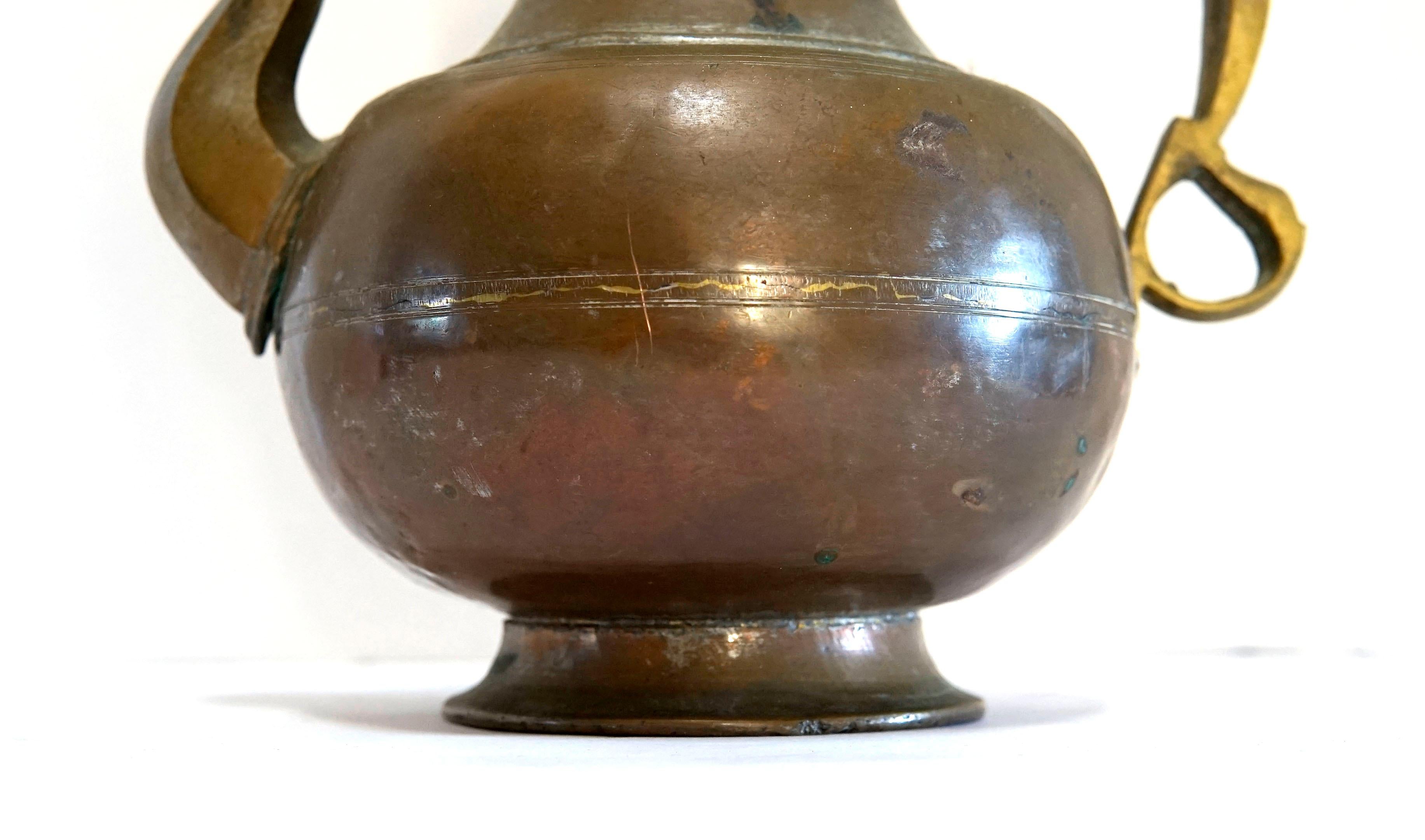 Hammered Copper Ottoman Empire Coffee Pot or Tea Kettle, Early 20th century For Sale