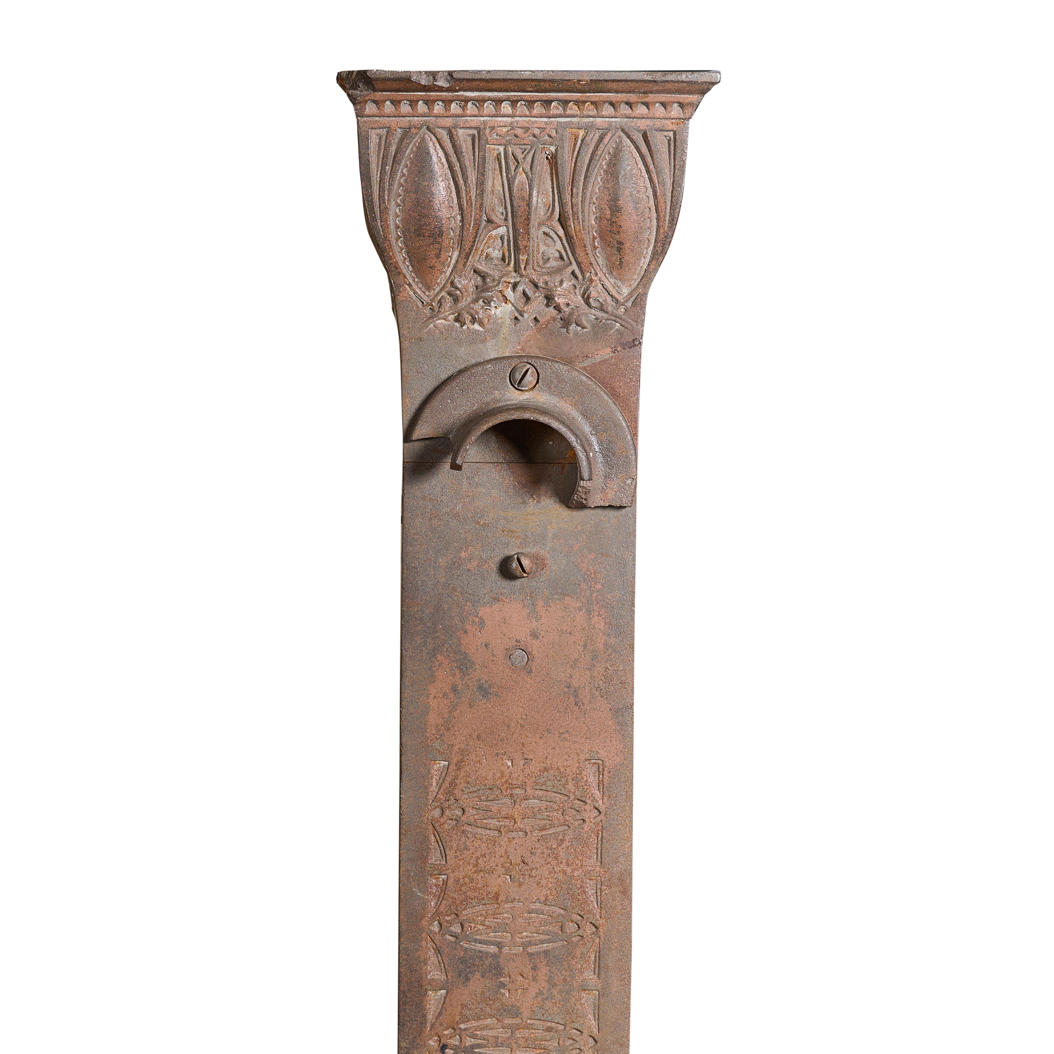 Poteau de Newel en cuivre sur fonte provenant de la Bourse de Chicago. Louis Sullivan Architecte. Avec un nouveau support personnalisé.