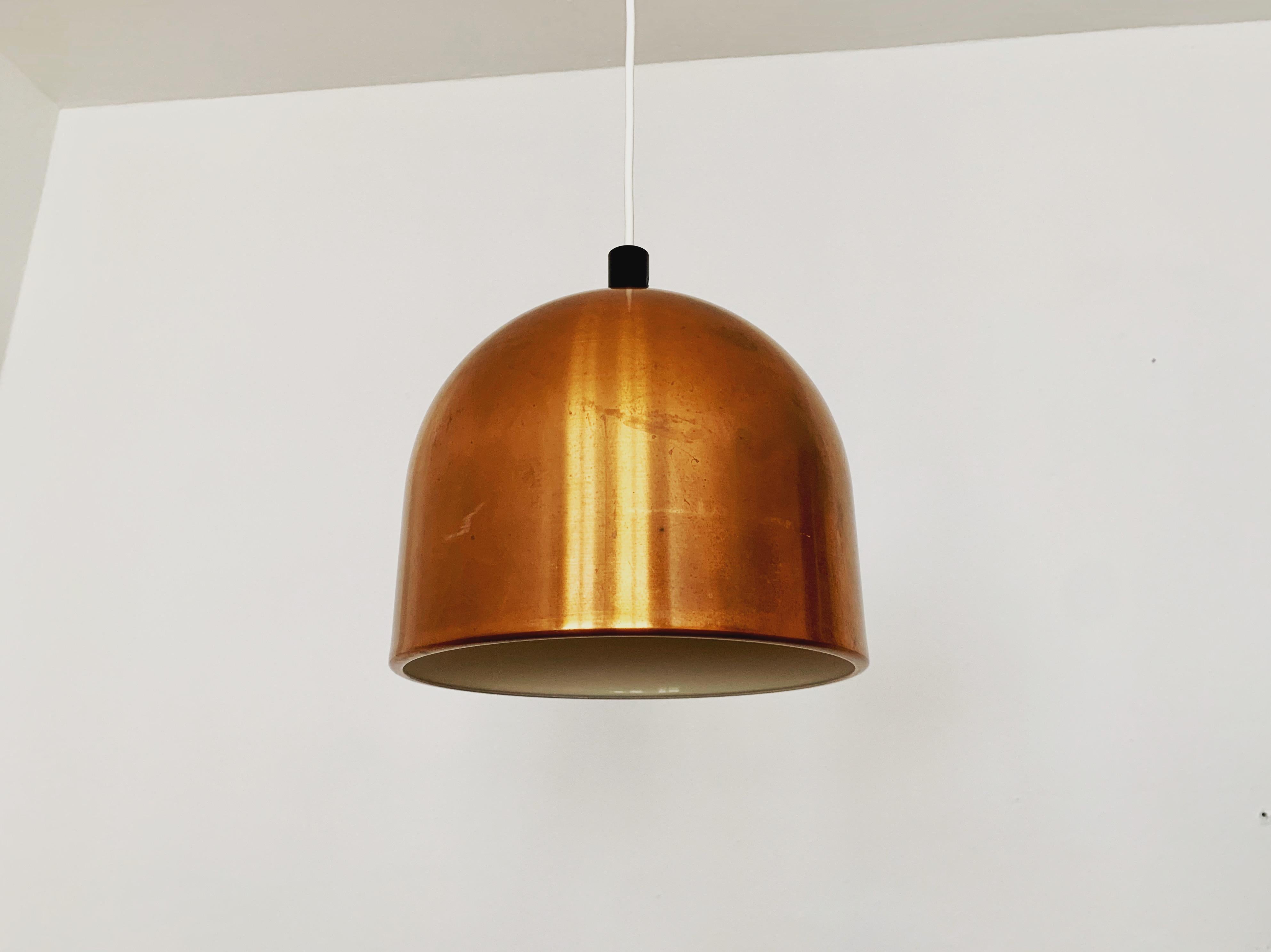 Mid-Century moderno Lampada a sospensione in rame di Staff in vendita