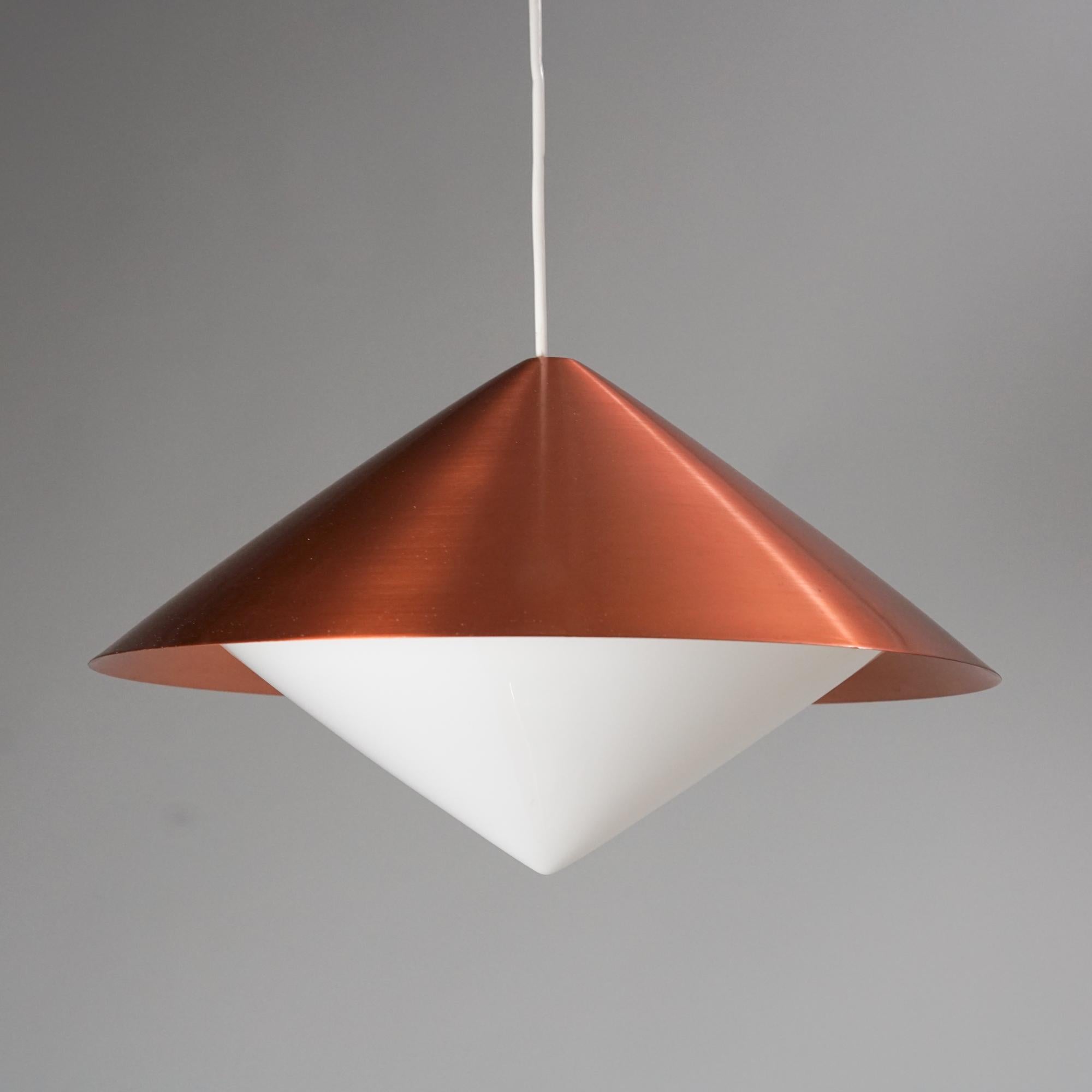 Copper pendant designed by Svea Winkler for Orno Oy, 1960/1970s. Copper and glass. Good vintage condition, minor patina consistent with age and use. Marked. 