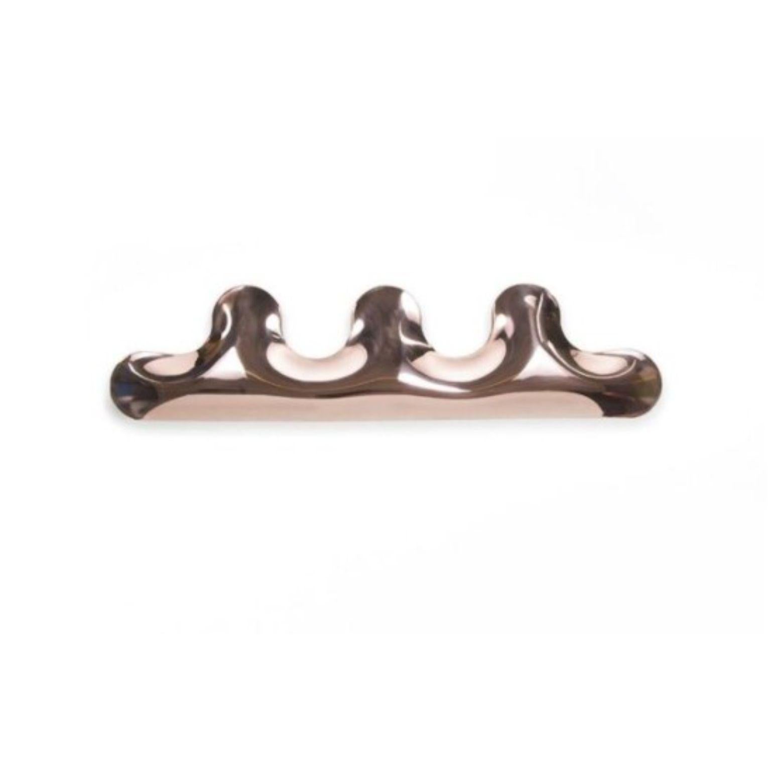 Copper Polished Kamm 3 coat hanger by Zieta
Dimensions: D 6 x W 51 x H 13 cm 
Material: Copper.
Finish: Polished.
Available in colors: Beige Grey, Black Glossy, Graphite, Stainless Steel, White Glossy, Flamed Gold, and Cosmic Blue. Also available in
