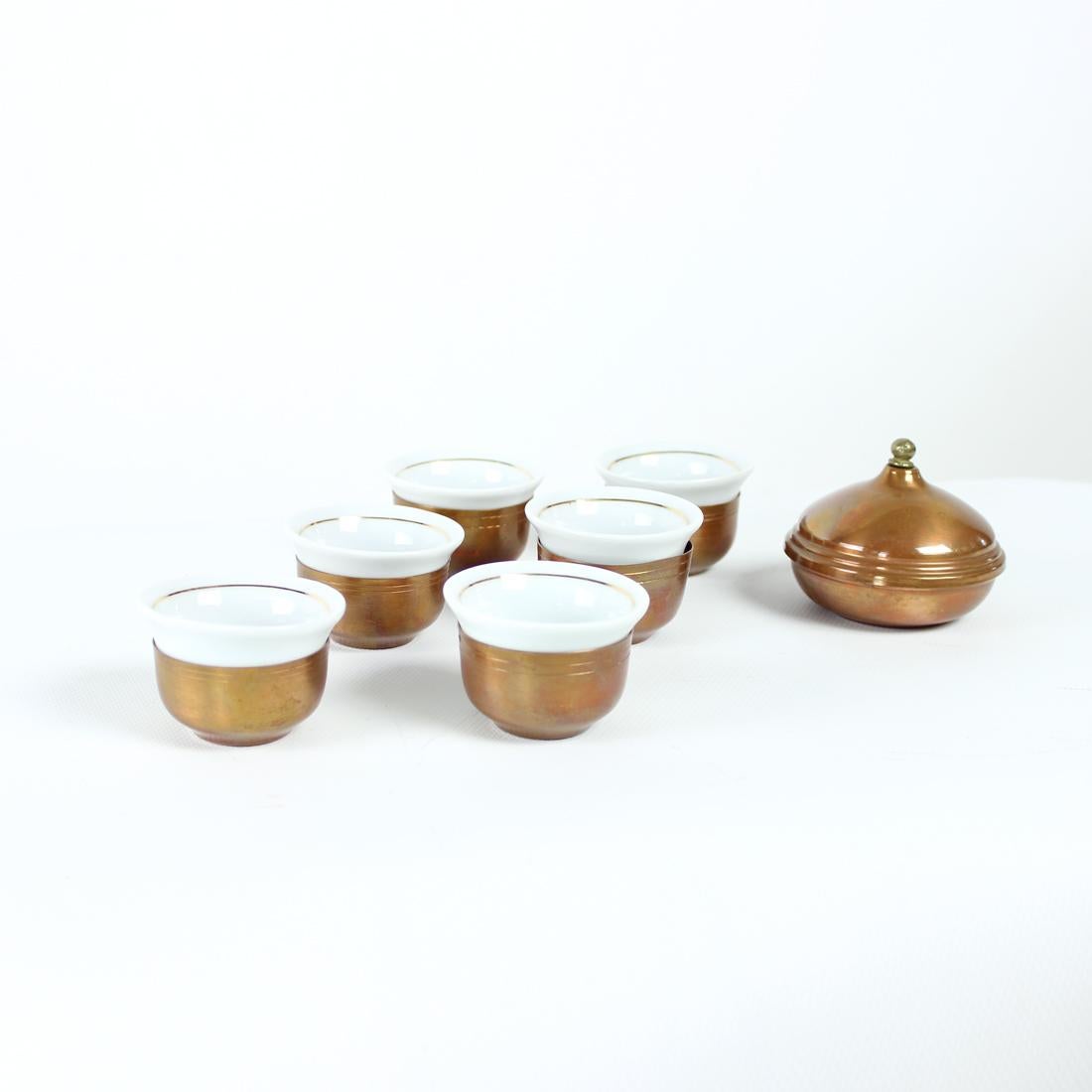 Copper & Porcelaine Espresso Set Of 6 Cups, Czechoslovakia 1960s In Excellent Condition For Sale In Zohor, SK
