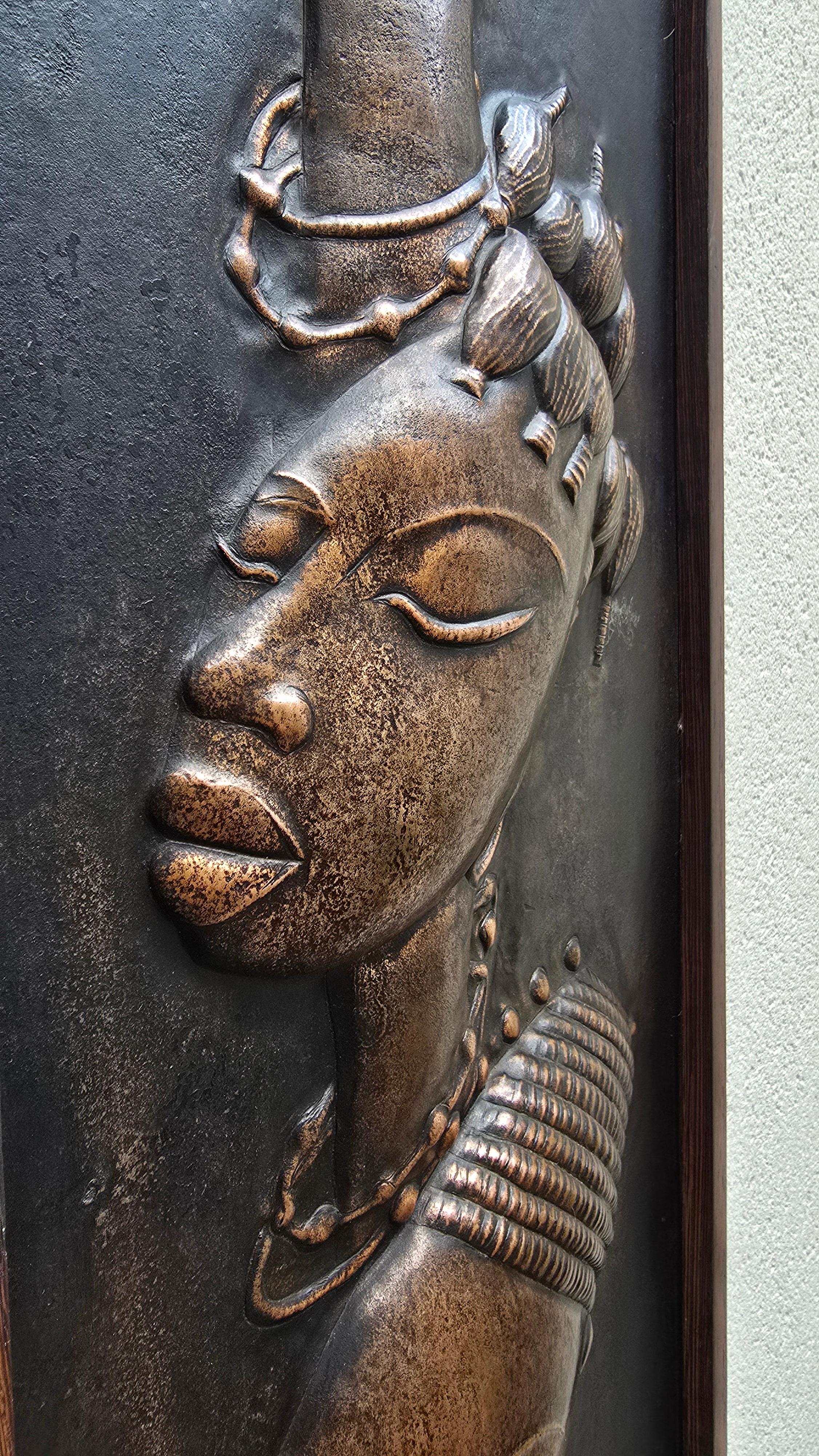 Copper Relief Artwork Female Portraits, Congo (1981) in vendita 1